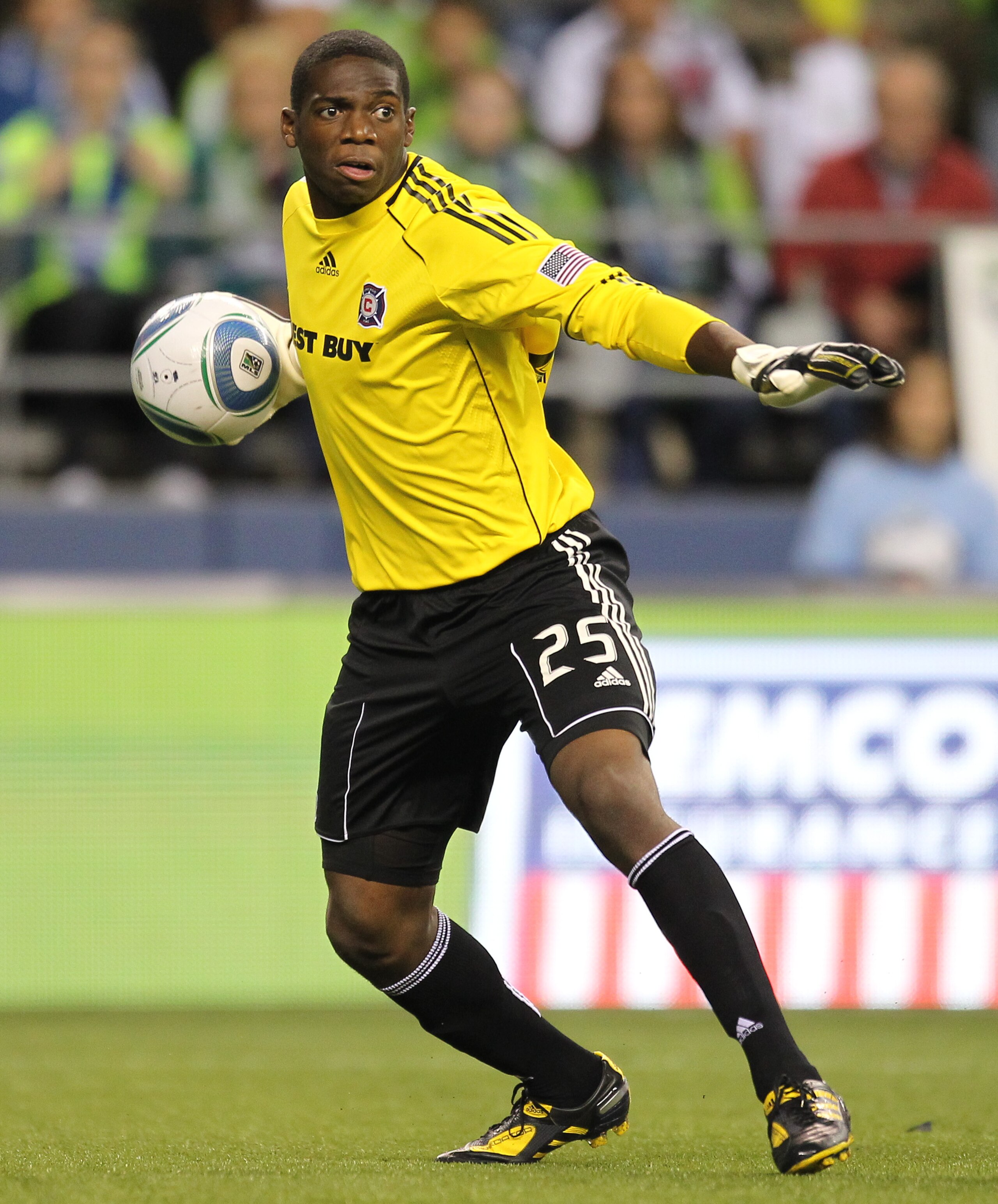 SEATTLE - AUGUST 28:  Goalkeeper Sean Johnson #25 of the Chicago Fire looks downfield against the Seattle Sounders FC on August 28, 2010 at Qwest Field in Seattle, Washington.  (Photo by Otto Greule Jr/Getty Images)