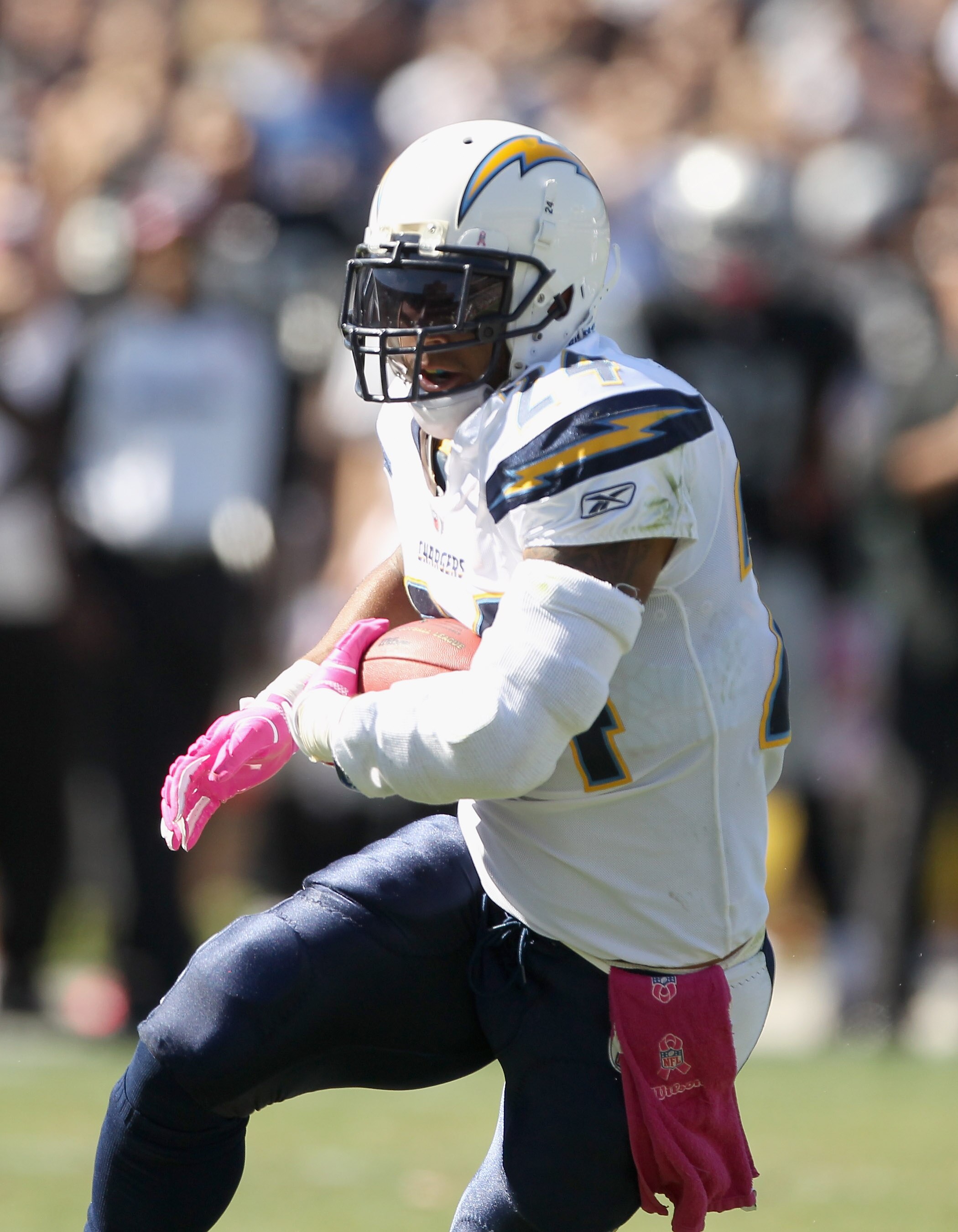 OAKLAND, CA - OCTOBER 10:  Ryan Mathews #24 of the San Diego Chargers runs with the ball during their game against the Oakland Raiders at Oakland-Alameda County Coliseum on October 10, 2010 in Oakland, California.  (Photo by Ezra Shaw/Getty Images)