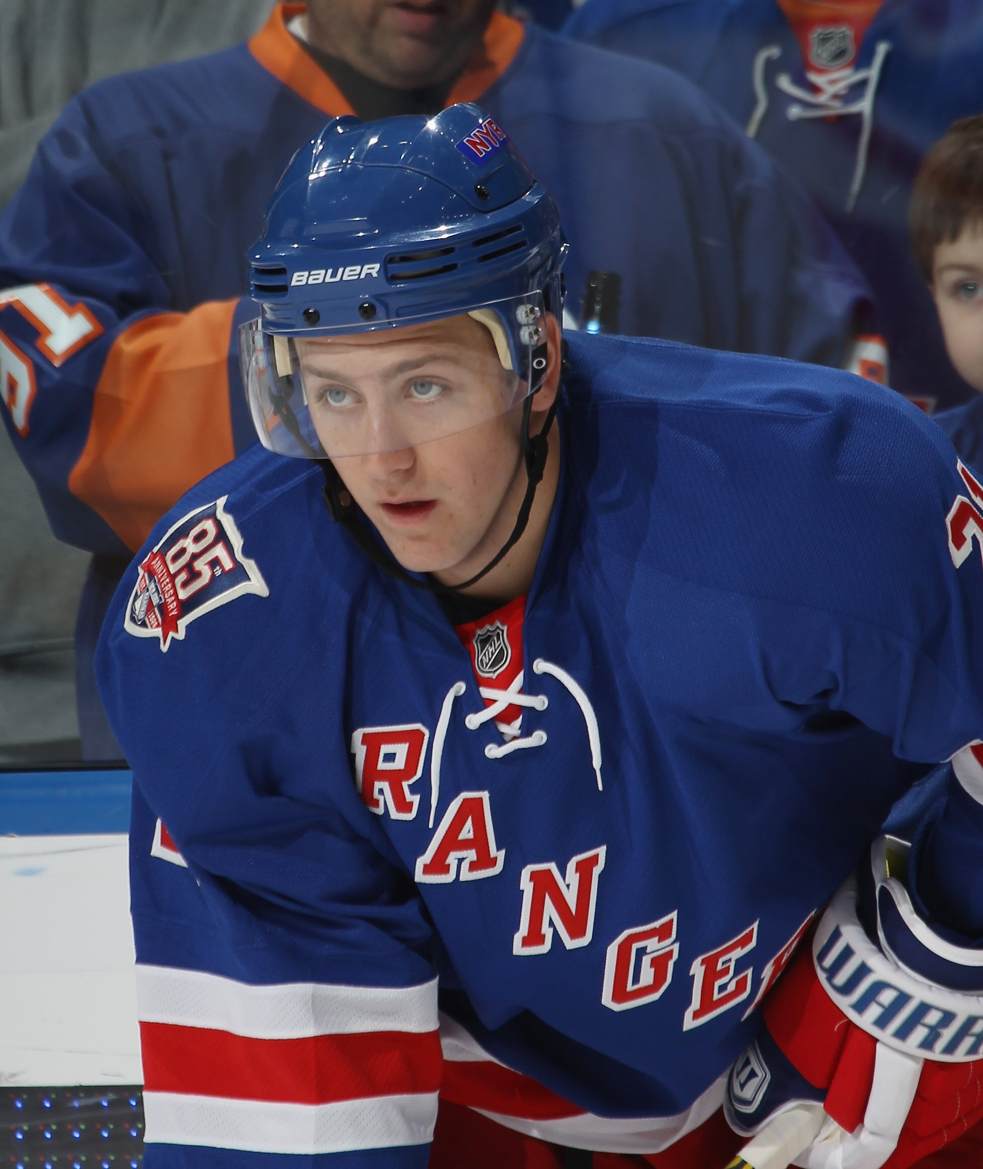 UNIONDALE, NY - OCTOBER 11:  Derek Stepan #21 of the New York Rangers skates against the New York Islanders the Nassau Coliseum on October 11, 2010 in Uniondale, New York.  (Photo by Bruce Bennett/Getty Images)
