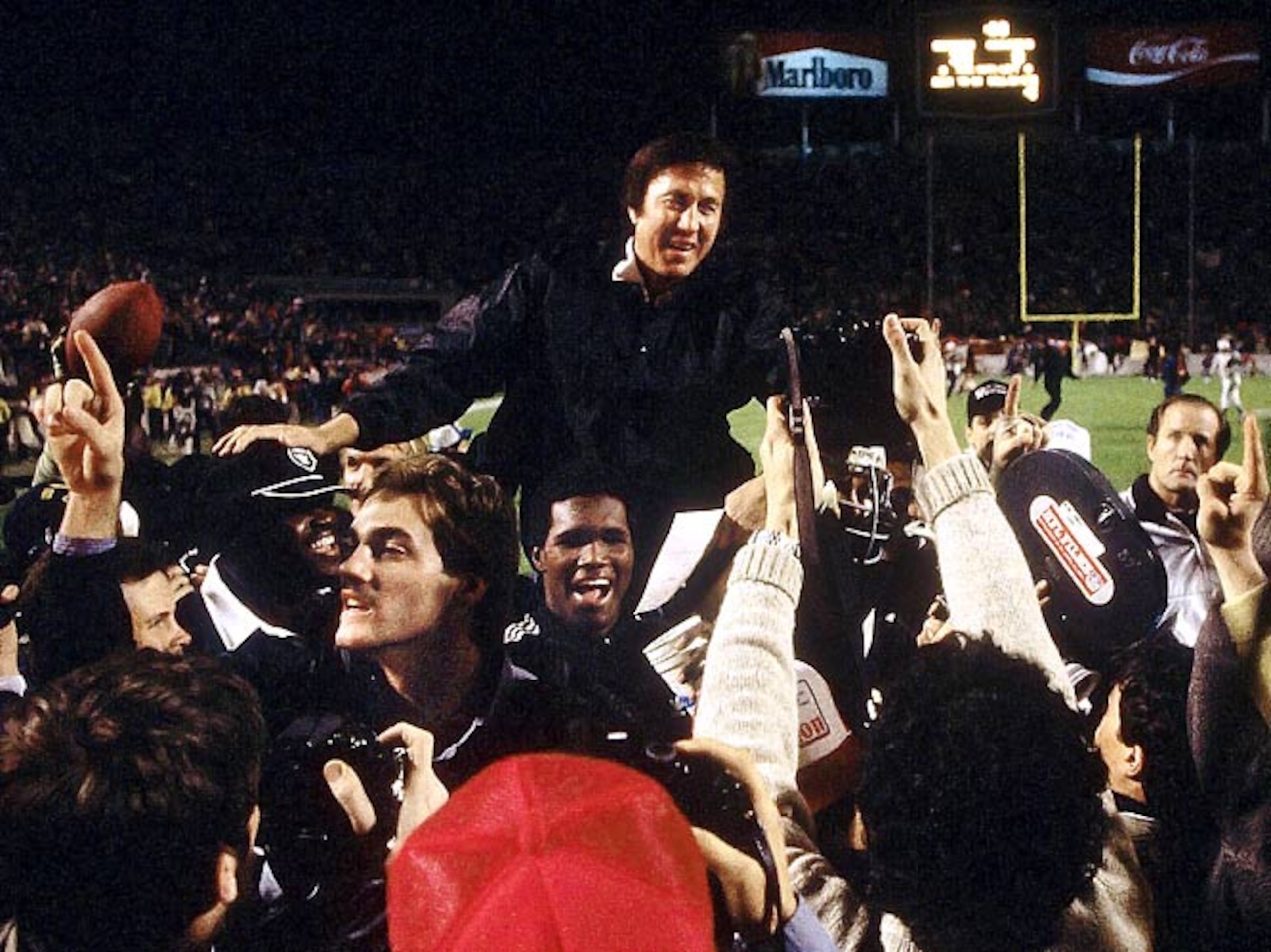 Tom Flores Tom Flores
