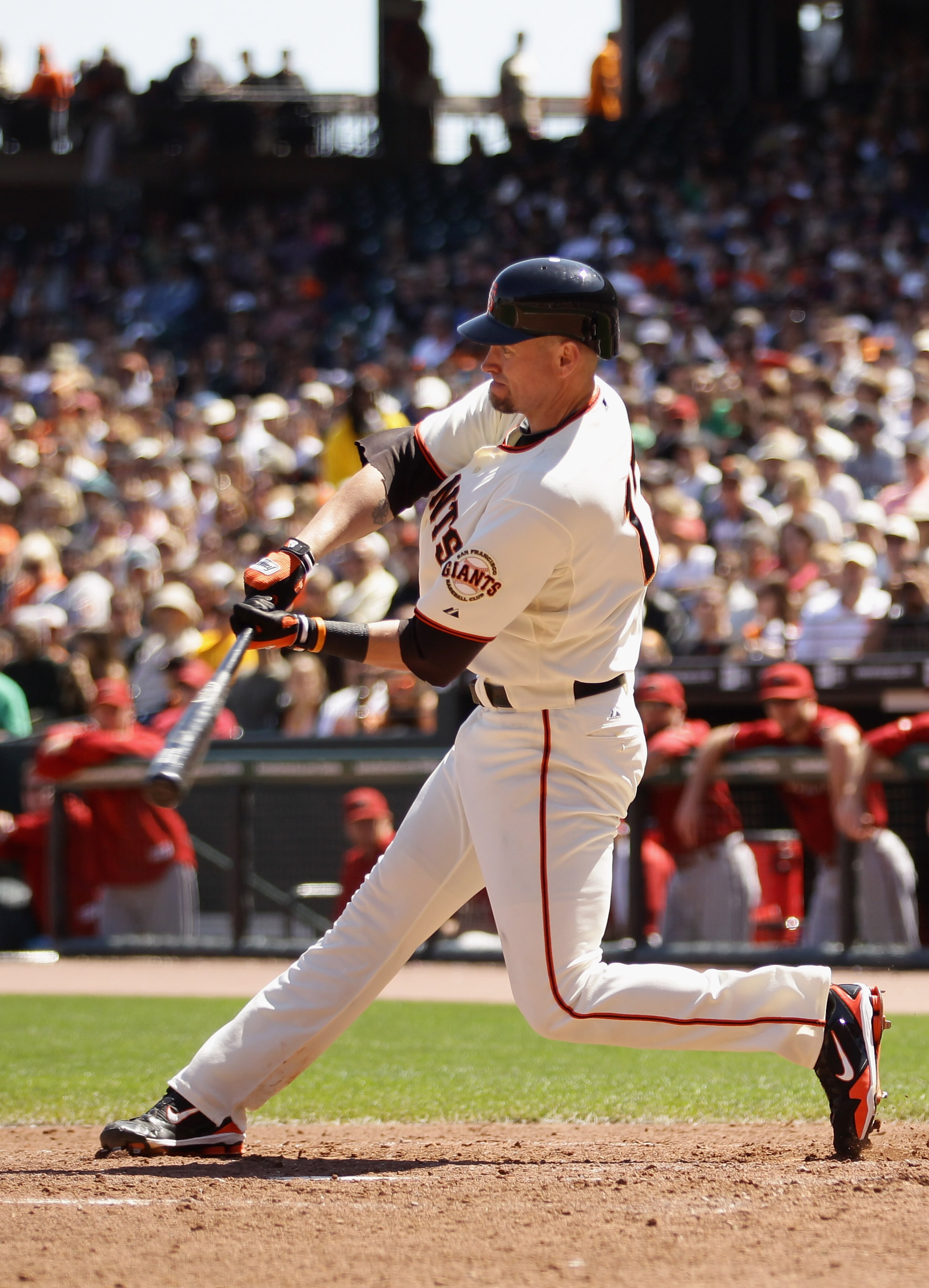 SAN FRANCISCO - AUGUST 29:  Aubrey Huff #17 of the San Francisco Giants bats against the Arizona Diamondbacks at AT&T Park on August 29, 2010 in San Francisco, California.  (Photo by Ezra Shaw/Getty Images)
