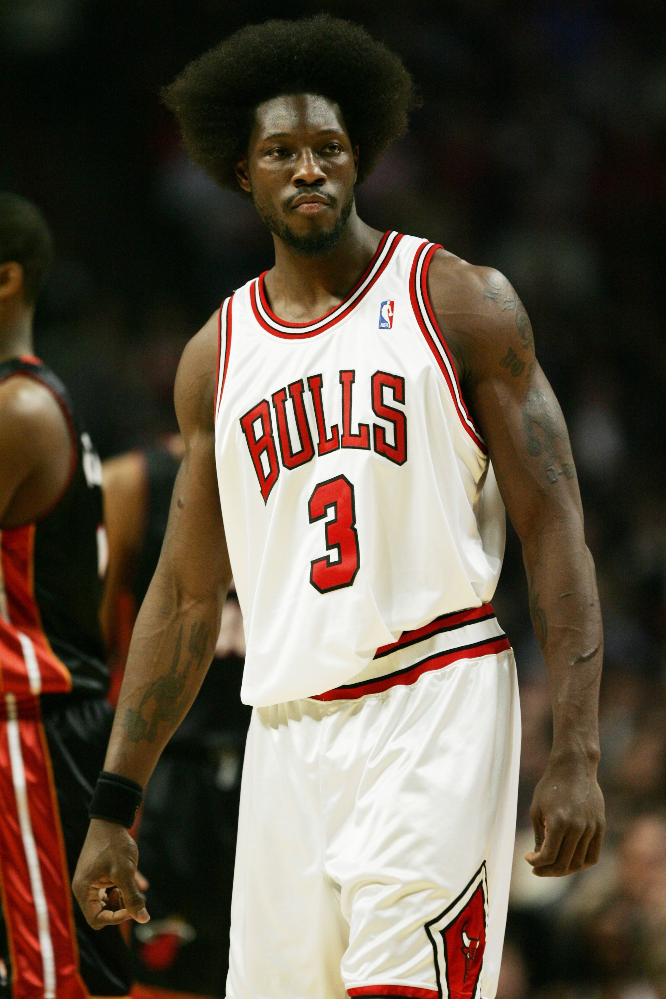 CHICAGO - DECEMBER 27: Ben Wallace #3 of the Chicago Bulls stands on the court during the NBA game against the Miami Heat on December 27, 2006 at the United Center in Chicago, Illinois. The Bulls defeated the Heat 109-103. NOTE TO USER: User expressly ac CHICAGO - DECEMBER 27: Ben Wallace #3 of the Chicago Bulls stands on the court during the NBA game against the Miami Heat on December 27, 2006 at the United Center in Chicago, Illinois. The Bulls defeated the Heat 109-103. NOTE TO USER: User expressly ac