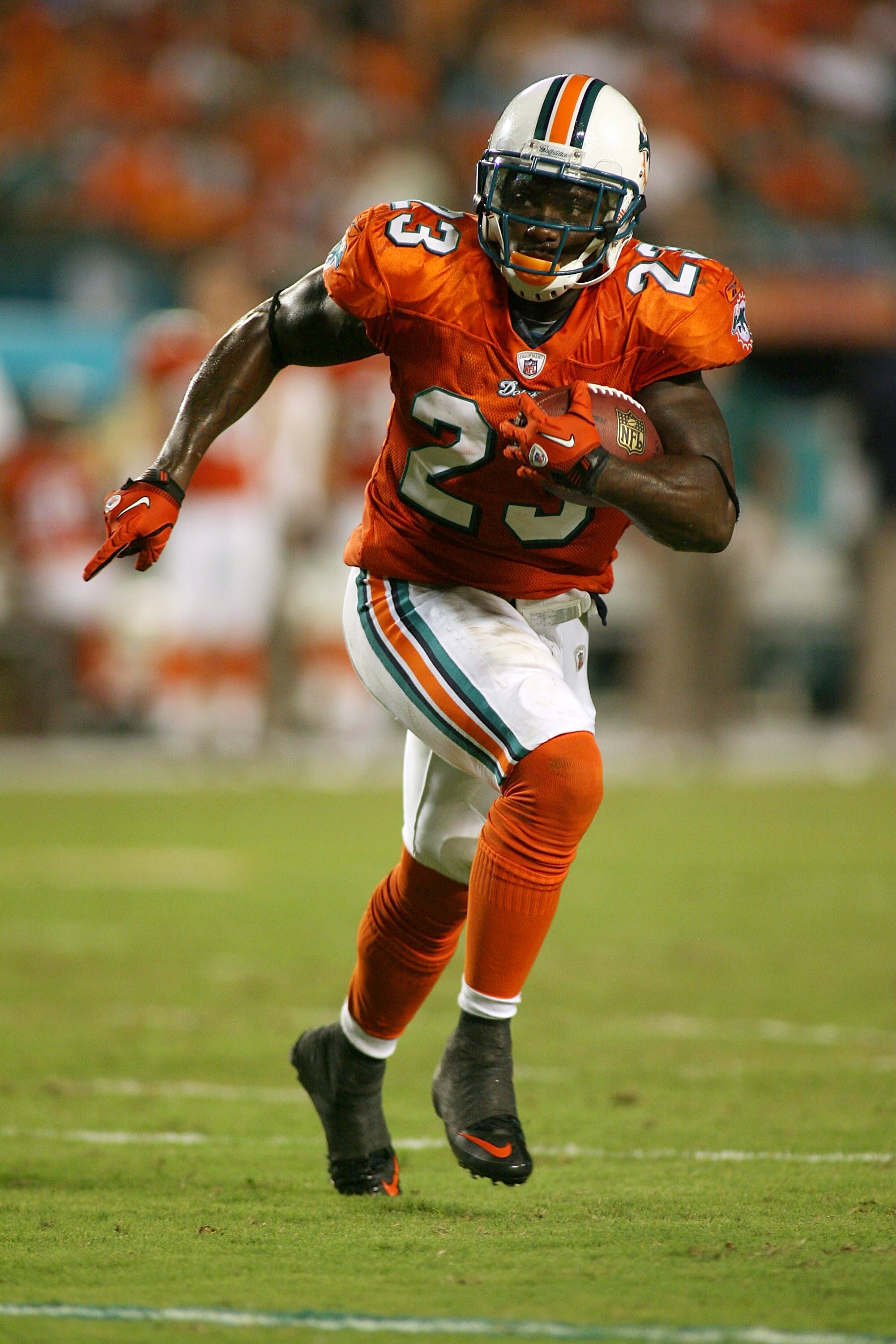 MIAMI - SEPTEMBER 26: Running back Ronnie Brown #23 of the Miami Dolphins runs the ball against the New York Jets at Sun Life Stadium on September 26, 2010 in Miami, Florida. The Jets won 31-23. (Photo by Marc Serota/Getty Images)