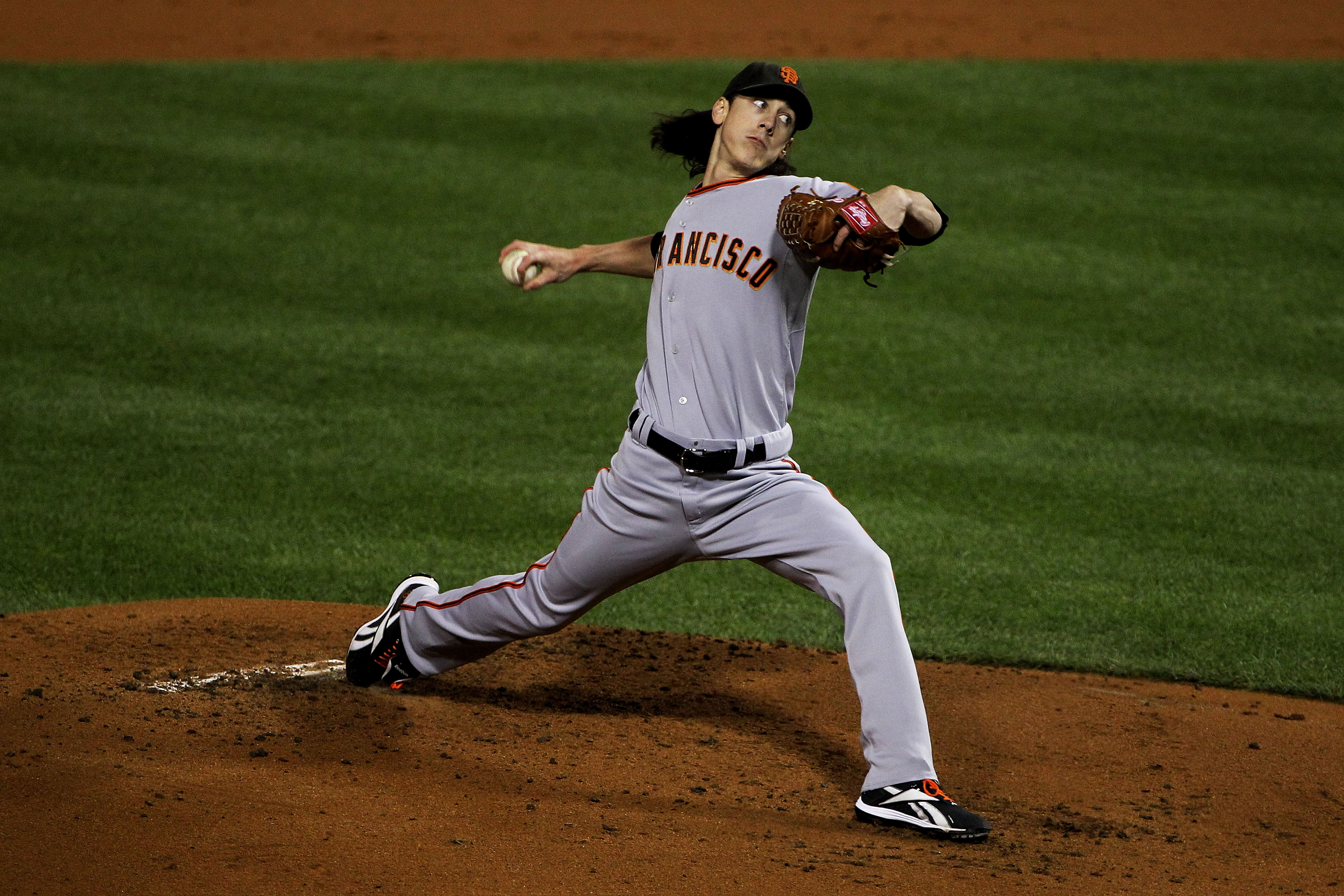 PHILADELPHIA - OCTOBER 16:  Pitcher Tim Lincecum #55 of the San Francisco Giants pitches in the first inning against the Philadelphia Phillies in Game One of the NLCS during the 2010 MLB Playoffs at Citizens Bank Park on October 16, 2010 in Philadelphia,