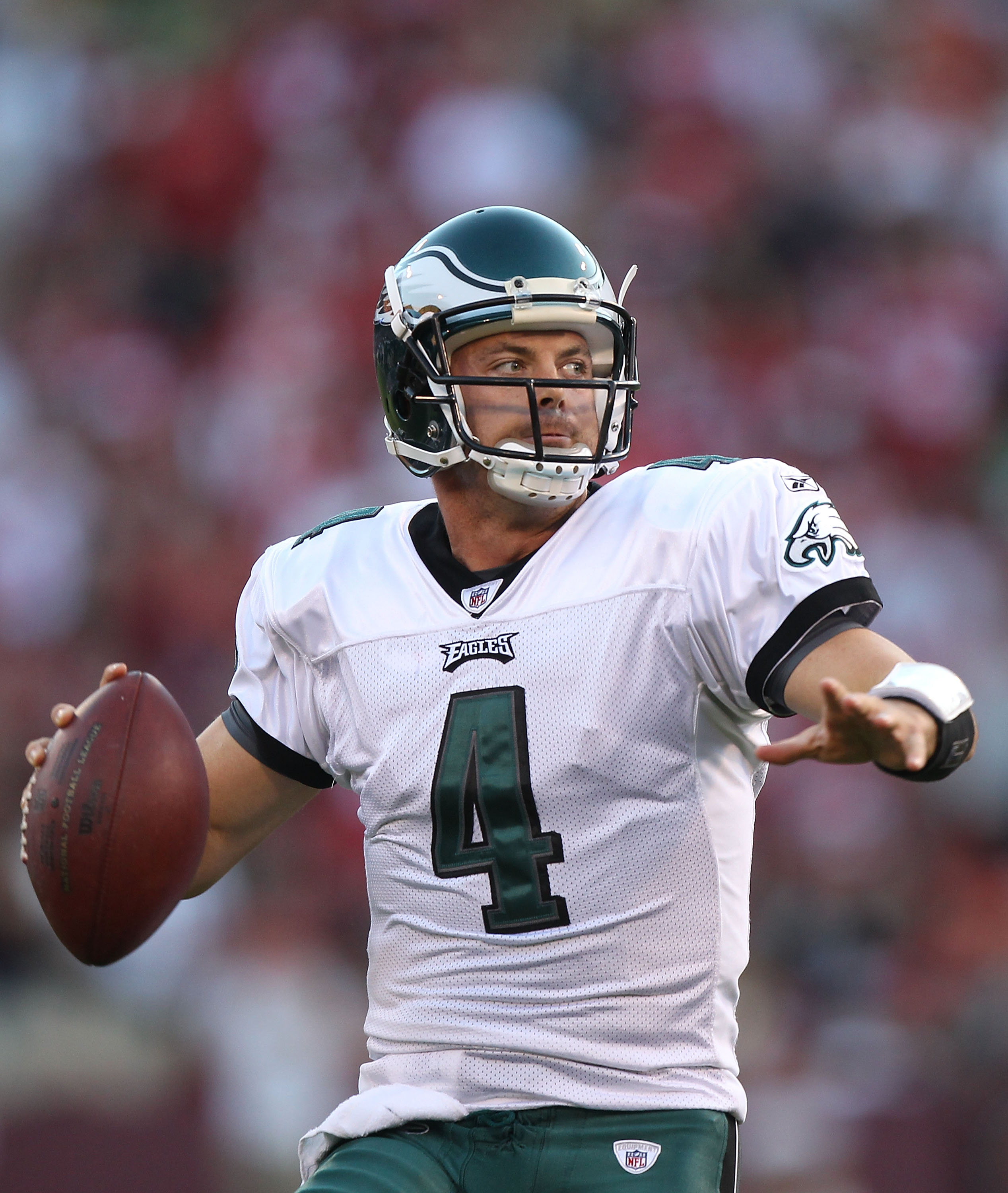 SAN FRANCISCO - OCTOBER 10:  Kevin Kolb #4 of the Philadelphia Eagles passes against the San Francisco 49ers during an NFL game at Candlestick Park on October 10, 2010 in San Francisco, California.  (Photo by Jed Jacobsohn/Getty Images)
