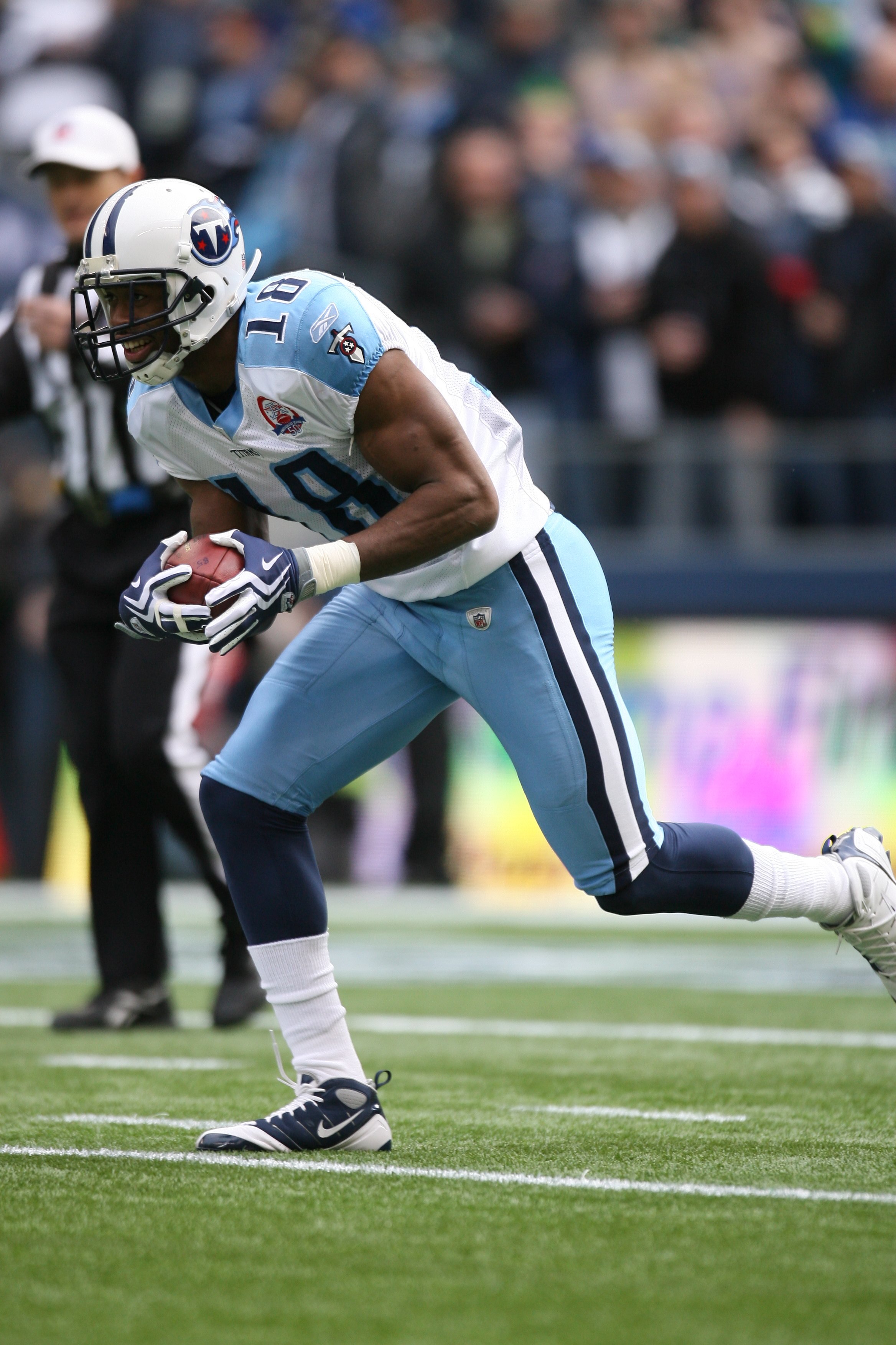 SEATTLE - JANUARY 03:  Kenny Britt #18 of the Tennessee Titans returns a kick during the game against the Seattle Seahawks on January 3, 2010 at Qwest Field in Seattle, Washington. (Photo by Otto Greule Jr/Getty Images)