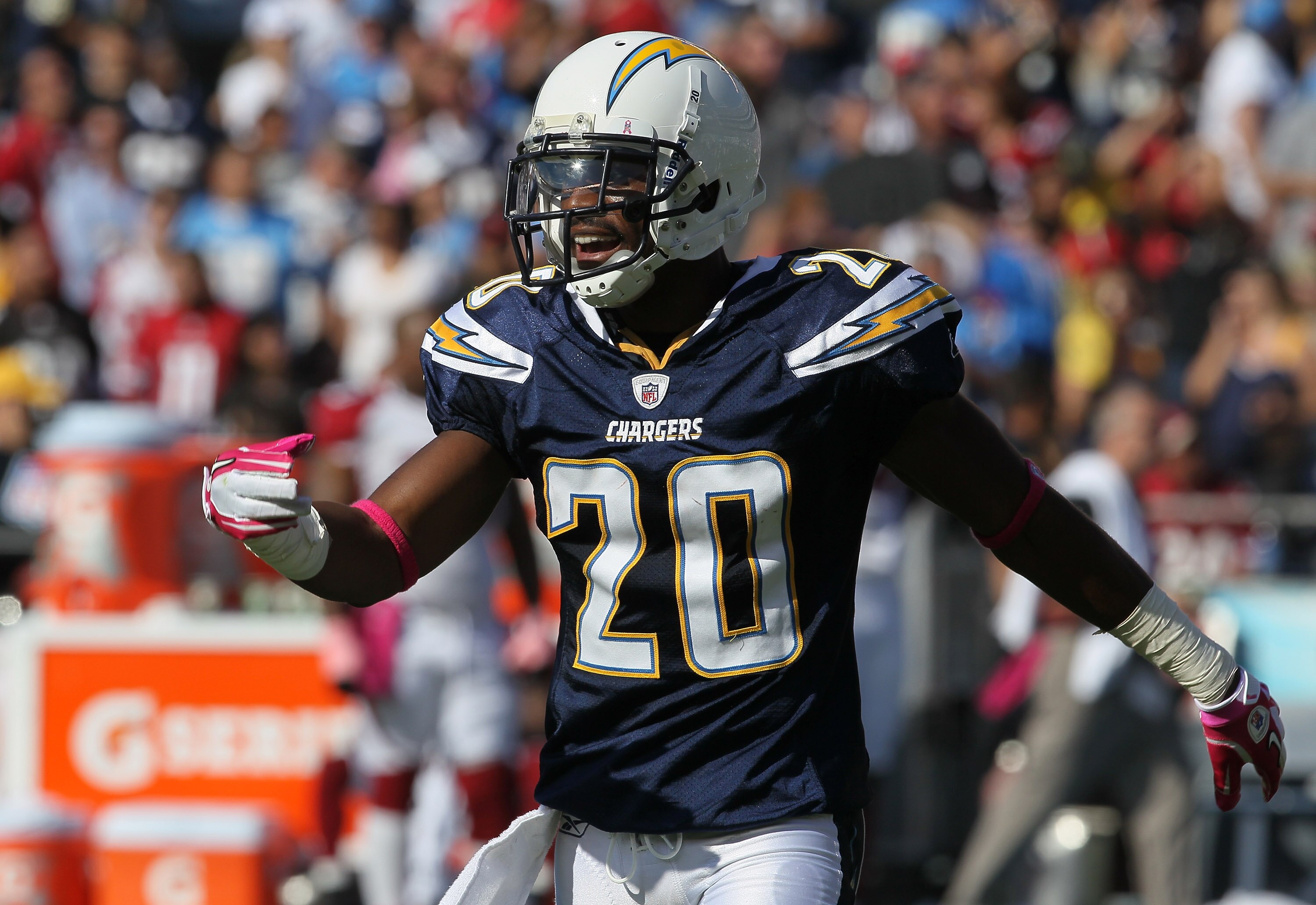 SAN DIEGO - OCTOBER 03:  Cornerback Antoine Cason #20 of the San Diego Chargers on the field during the game against the Arizona Cardinals at Qualcomm Stadium on October 3, 2010 in San Diego, California.  The Chargers won 41-10.  (Photo by Stephen Dunn/Ge