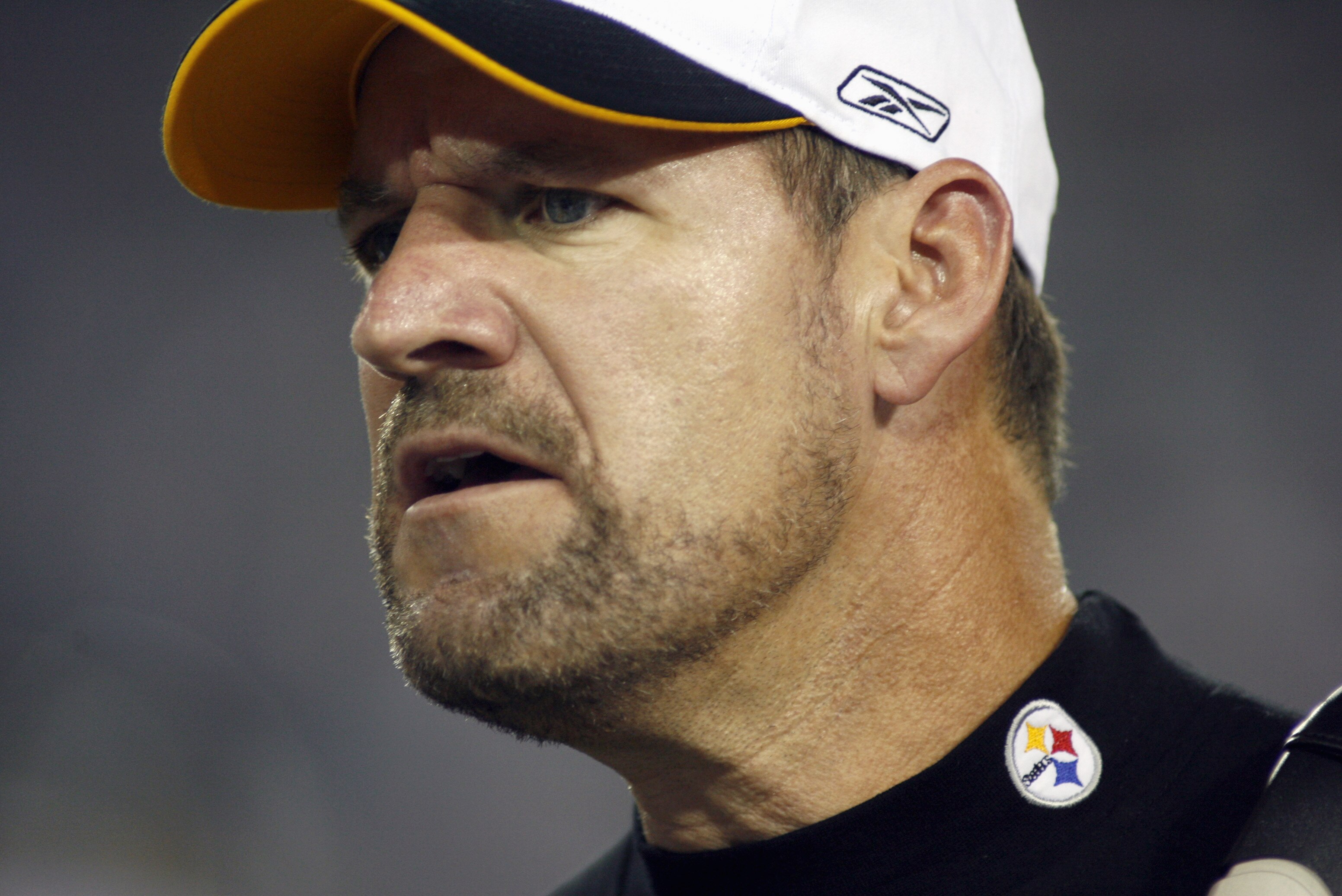 JACKSONVILLE, FL - SEPTEMBER 18:  Head coach Bill Cowher of the Pittsburgh Steelers looks on during the game against the Jacksonville Jaguars at Alltel Stadium on September 18, 2006 in Jacksonville, Florida. (Photo by Marc Serota/Getty Images)