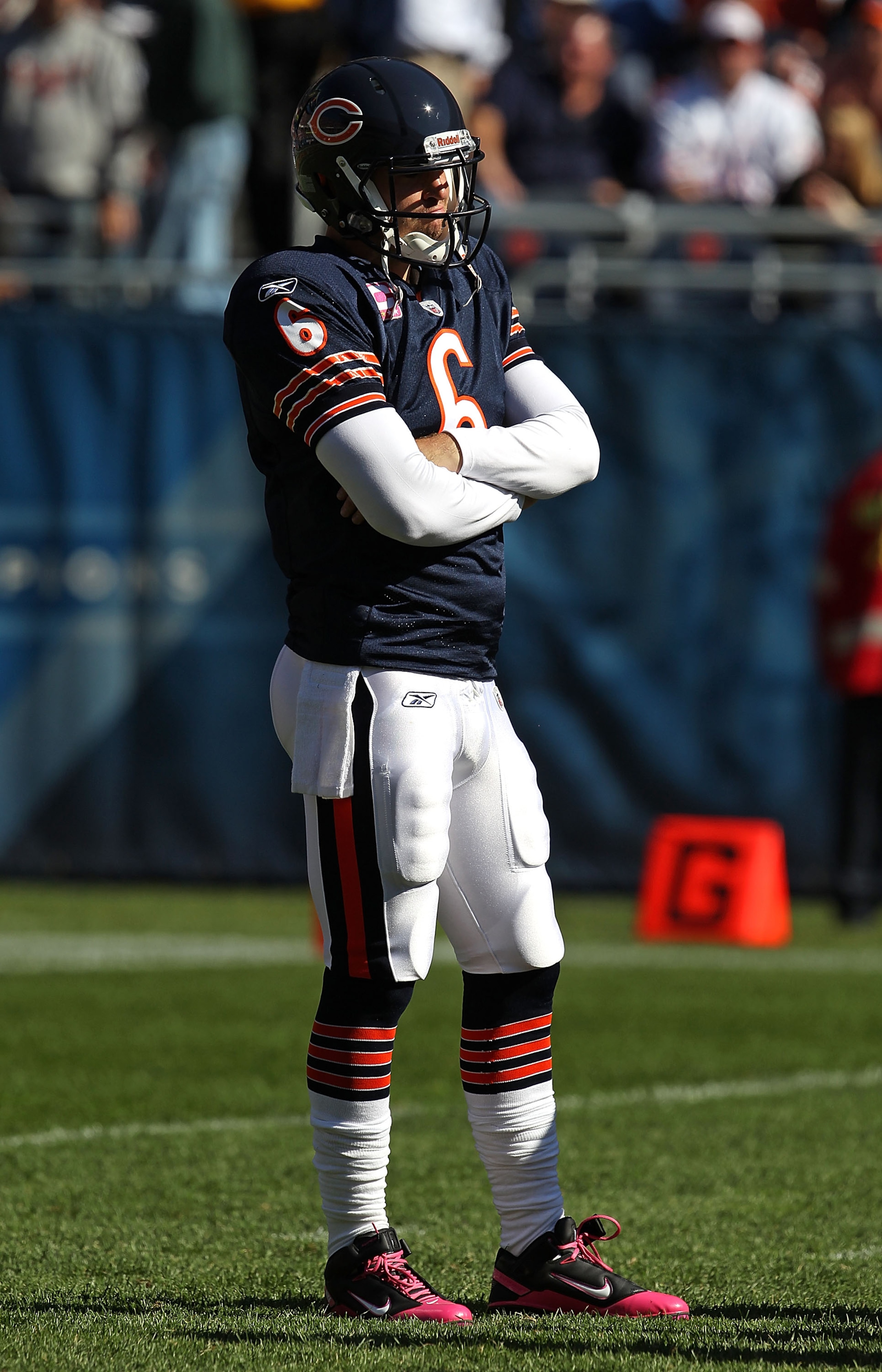 CHICAGO - OCTOBER 17: Jay Cutler #6 of the Chicago Bears waits for a play during a time-out against the Seattle Seahawks at Soldier Field on October 17, 2010 in Chicago, Illinois. The Seahawks defeated the Bears 23-20. (Photo by Jonathan Daniel/Getty Imag