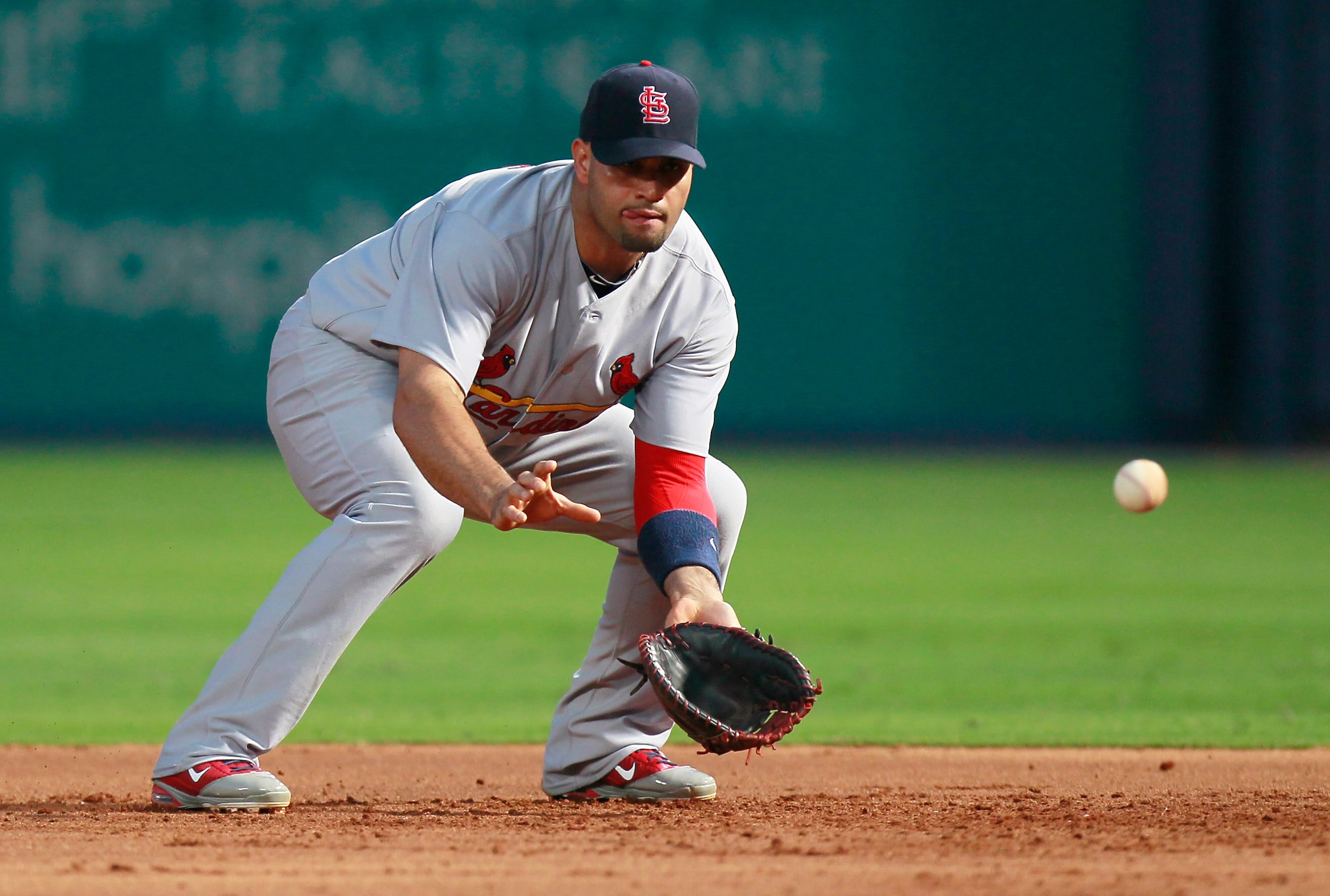 ATLANTA - SEPTEMBER 09:  Albert Pujols #5 of the St. Louis Cardinals against the Atlanta Braves at Turner Field on September 9, 2010 in Atlanta, Georgia.  (Photo by Kevin C. Cox/Getty Images)