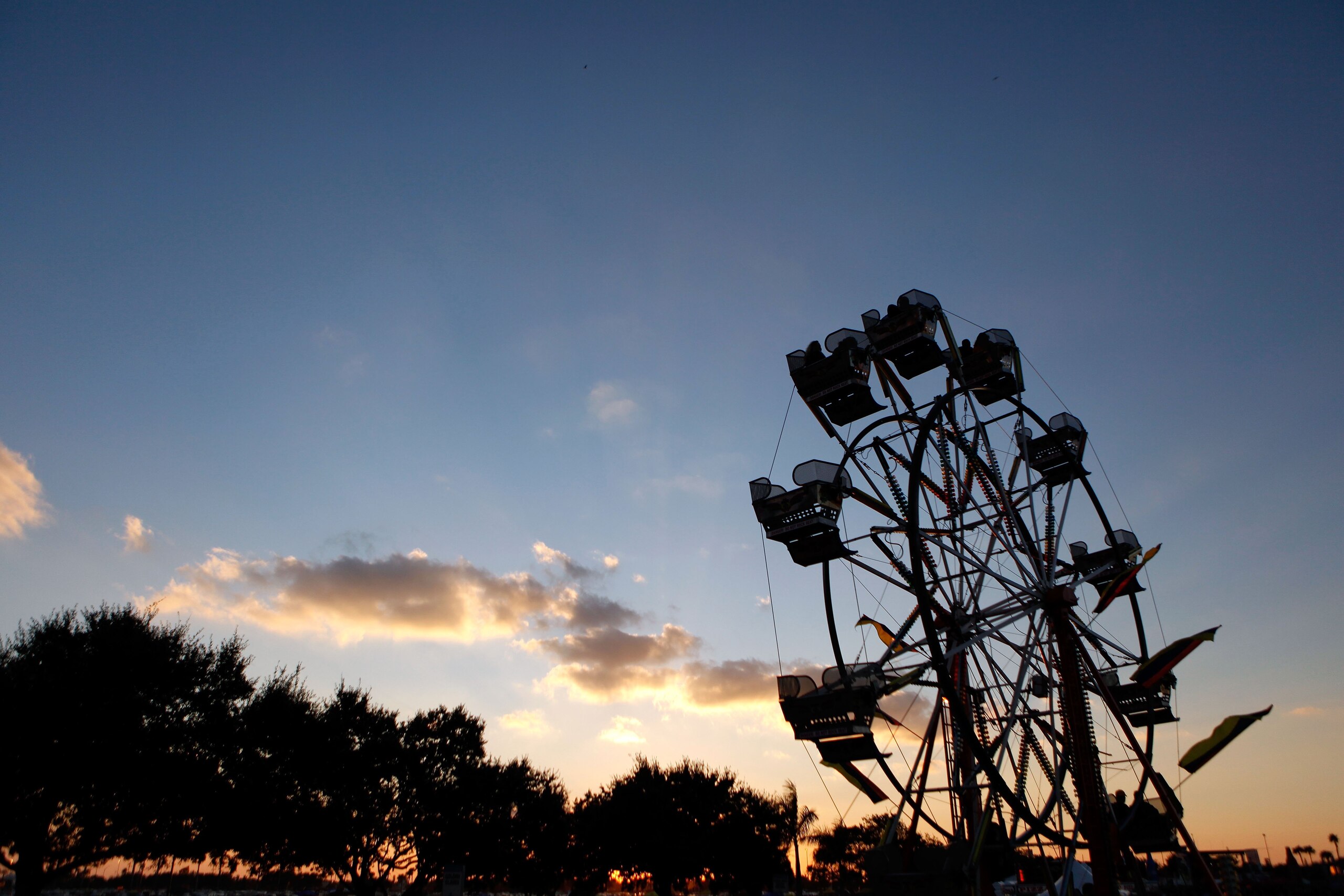 MIAMI GARDENS, FL - JANUARY 05:  A detail of a ferris wheel on the grounds of Land Shark Stadium prior to the Iowa Hawkeyes play against the Georgia Tech Yellow Jackets during the FedEx Orange Bowl at Land Shark Stadium on January 5, 2010 in Miami Gardens