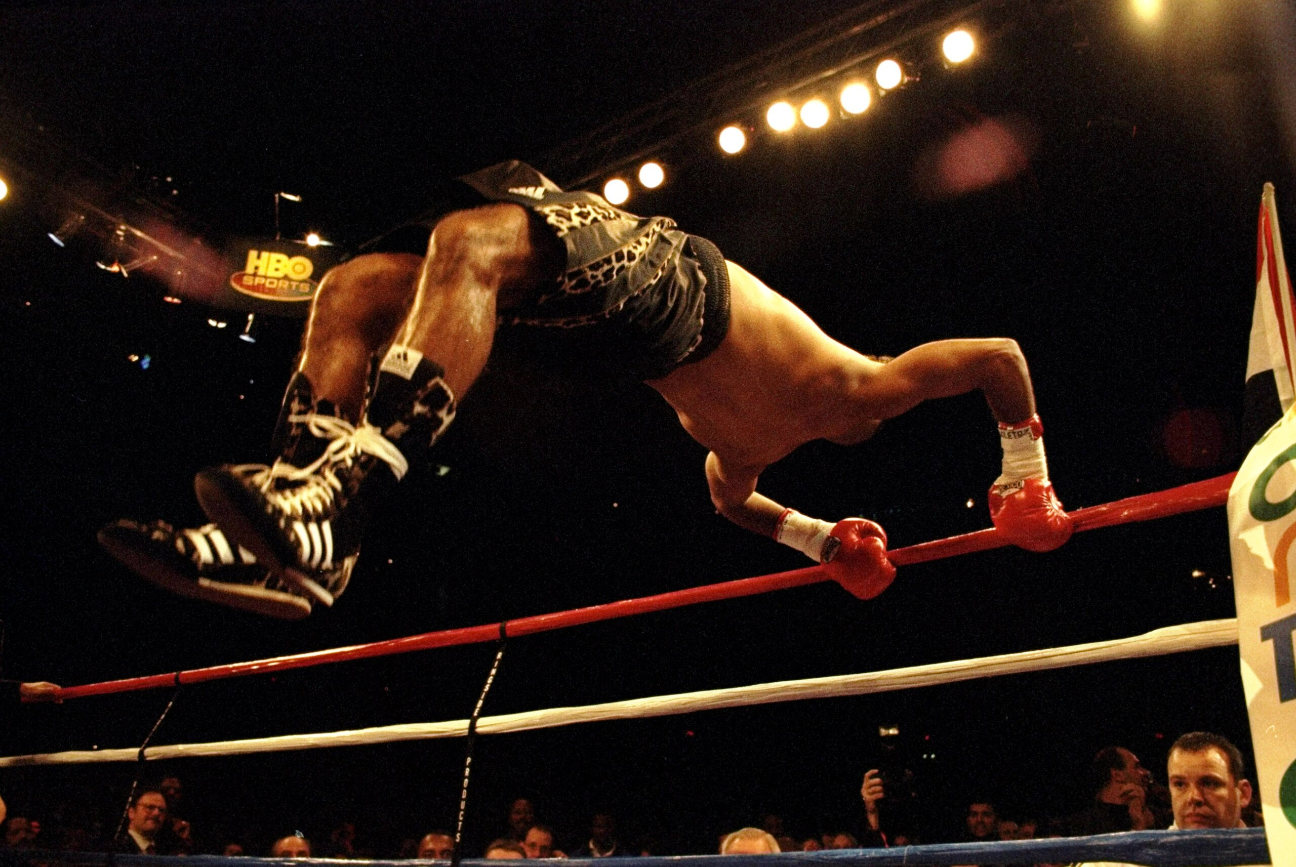22 Oct 1999:  Prince Naseem Hamed enters the ring to fight Cesar Soto during WBC and WBO Featherweight bout at Joe Louis Arena in Detroit, Michigan, USA. Hamed defeated Soto in a unanimous decision. \ Mandatory Credit: John Gichigi /Allsport