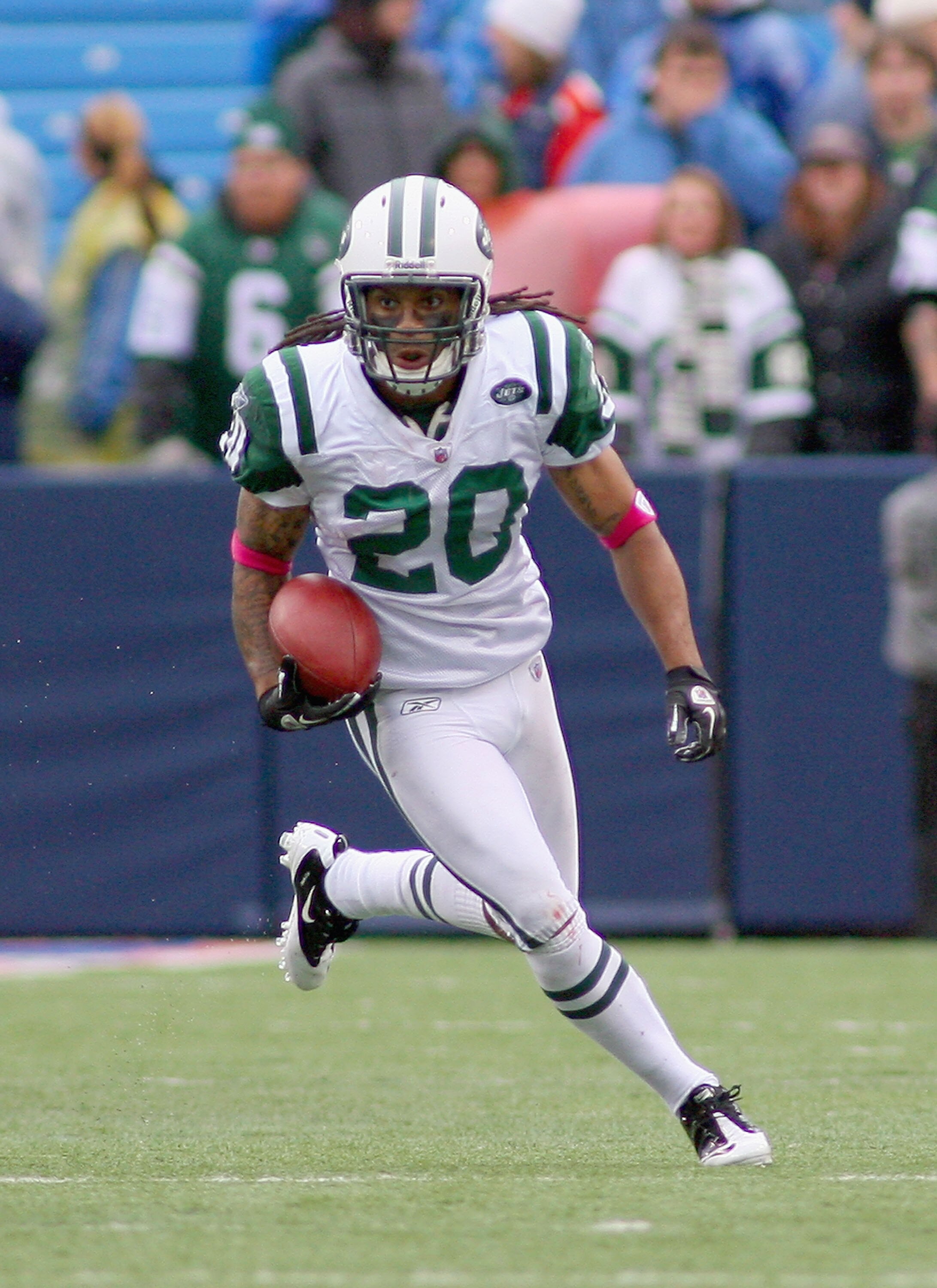 ORCHARD PARK, NY - OCTOBER 03:  Kyle Wilson #20  of the New York Jets returns a punt against the Buffalo Bills at Ralph Wilson Stadium on October 3, 2010 in Orchard Park, New York. The Jets won 38-14.  (Photo by Rick Stewart/Getty Images)