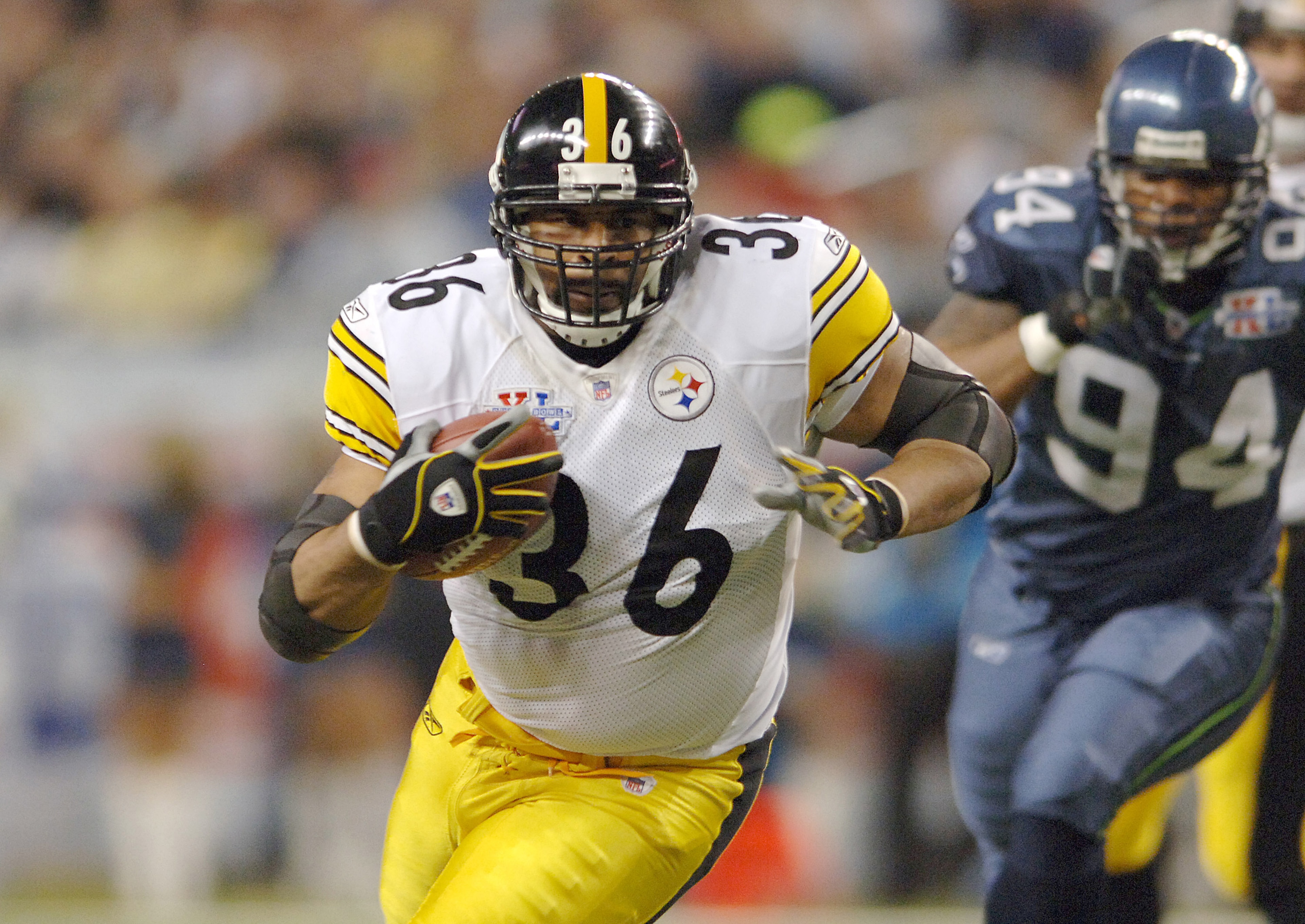 Steelers Jerome Bettis during Super Bowl XL between the Pittsburgh Steelers and Seattle Seahawks at Ford Field in Detroit, Michigan on February 5, 2006. (Photo by Al Messerschmidt/Getty Images) Steelers Jerome Bettis during Super Bowl XL between the Pittsburgh Steelers and Seattle Seahawks at Ford Field in Detroit, Michigan on February 5, 2006. (Photo by Al Messerschmidt/Getty Images)