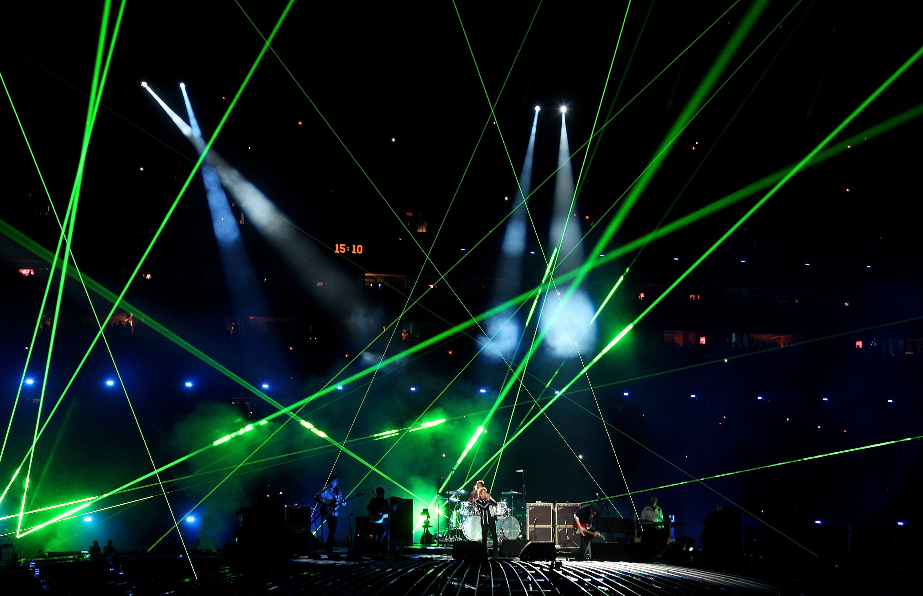 MIAMI GARDENS, FL - FEBRUARY 07:  The Who perform at halftime of Super Bowl XLIV between the Indianapolis Colts and the New Orleans Saints on February 7, 2010 at Sun Life Stadium in Miami Gardens, Florida.  (Photo by Donald Miralle/Getty Images)