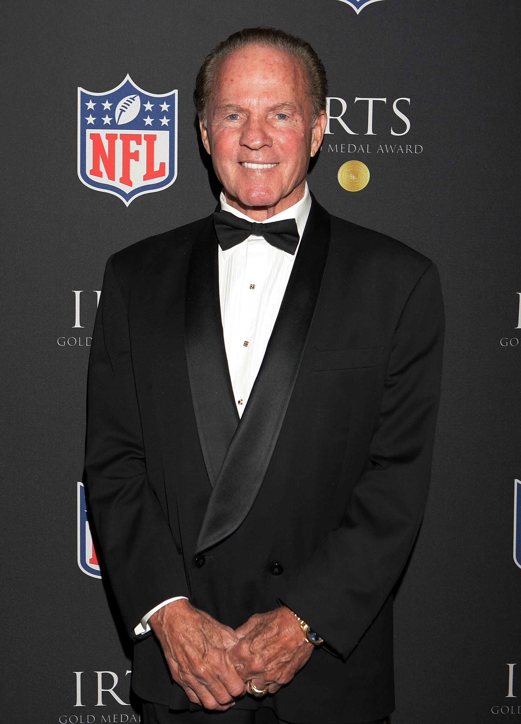 NEW YORK - SEPTEMBER 18:  Former NFL player and broadcaster Frank Gifford  attends the IRTS Gold Metal Award Gala September 18, 2008 at the Waldorf-Astoria in New York City.  (Photo by Mike Stobe/Getty Images)
