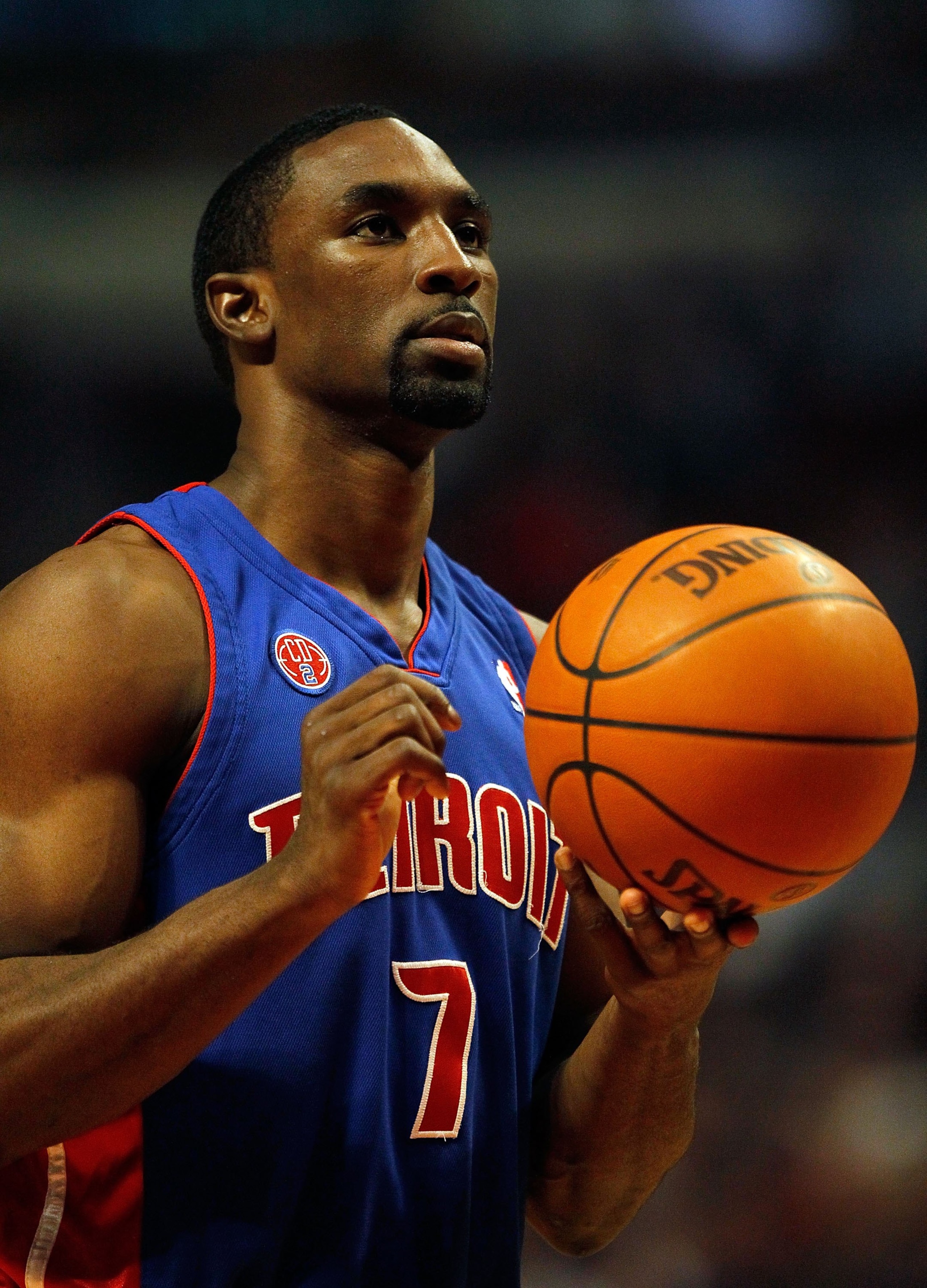 CHICAGO - DECEMBER 02: Ben Gordon #7 of the Detroit Pistons waits to shoot a free-throw against the Chicago Bulls at the United Center on December 2, 2009 in Chicago, Illinois. The Bulls defeated the Pistons 92-85. NOTE TO USER: User expressly acknowledge