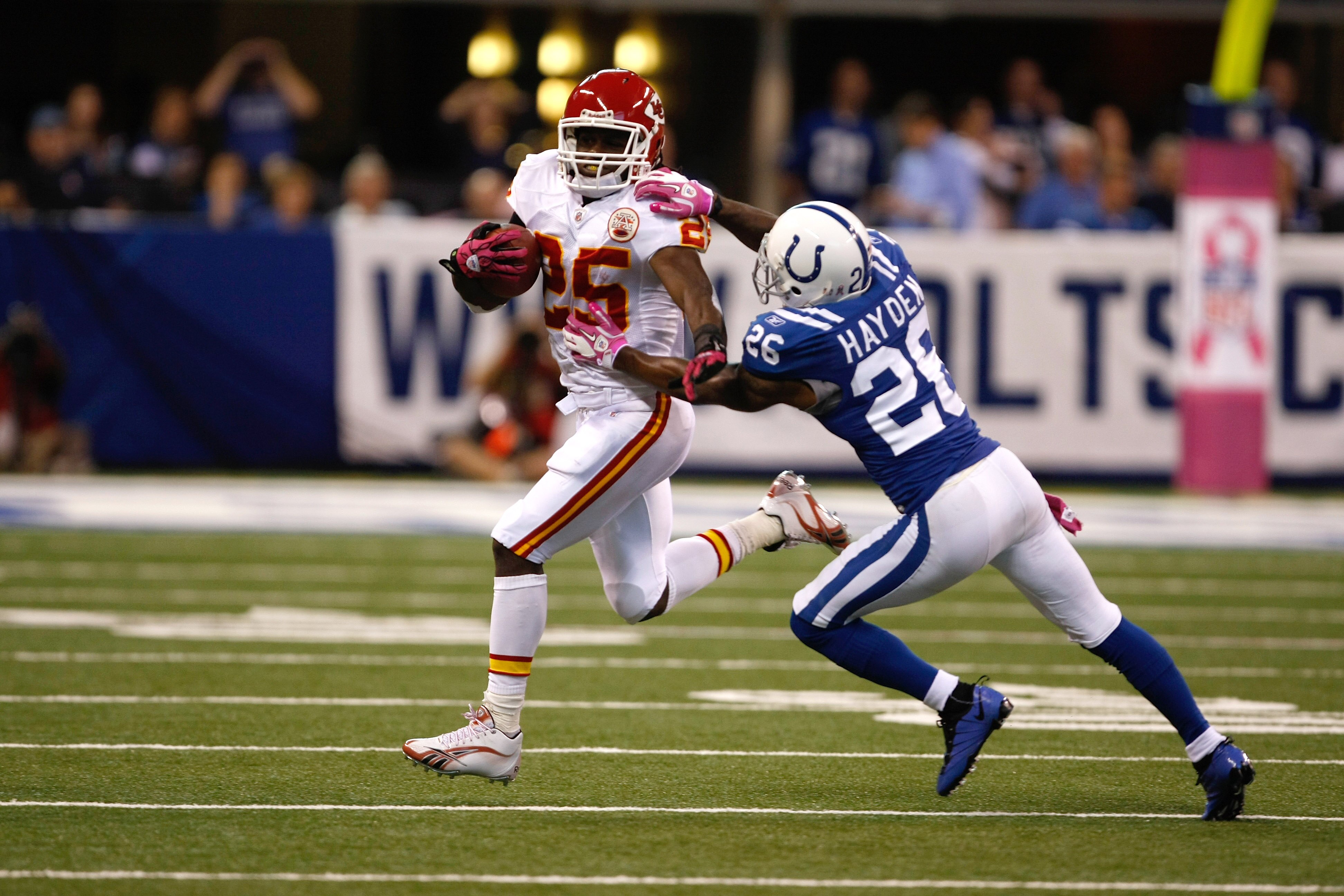 INDIANAPOLIS, IN - OCTOBER 10: Jamaal Charles #25 of the Kansas City Chiefs runs with the football against the Indianapolis Colts at Lucas Oil Stadium on October 10, 2010 in Indianapolis, Indiana.  (Photo by Scott Boehm/Getty Images)
