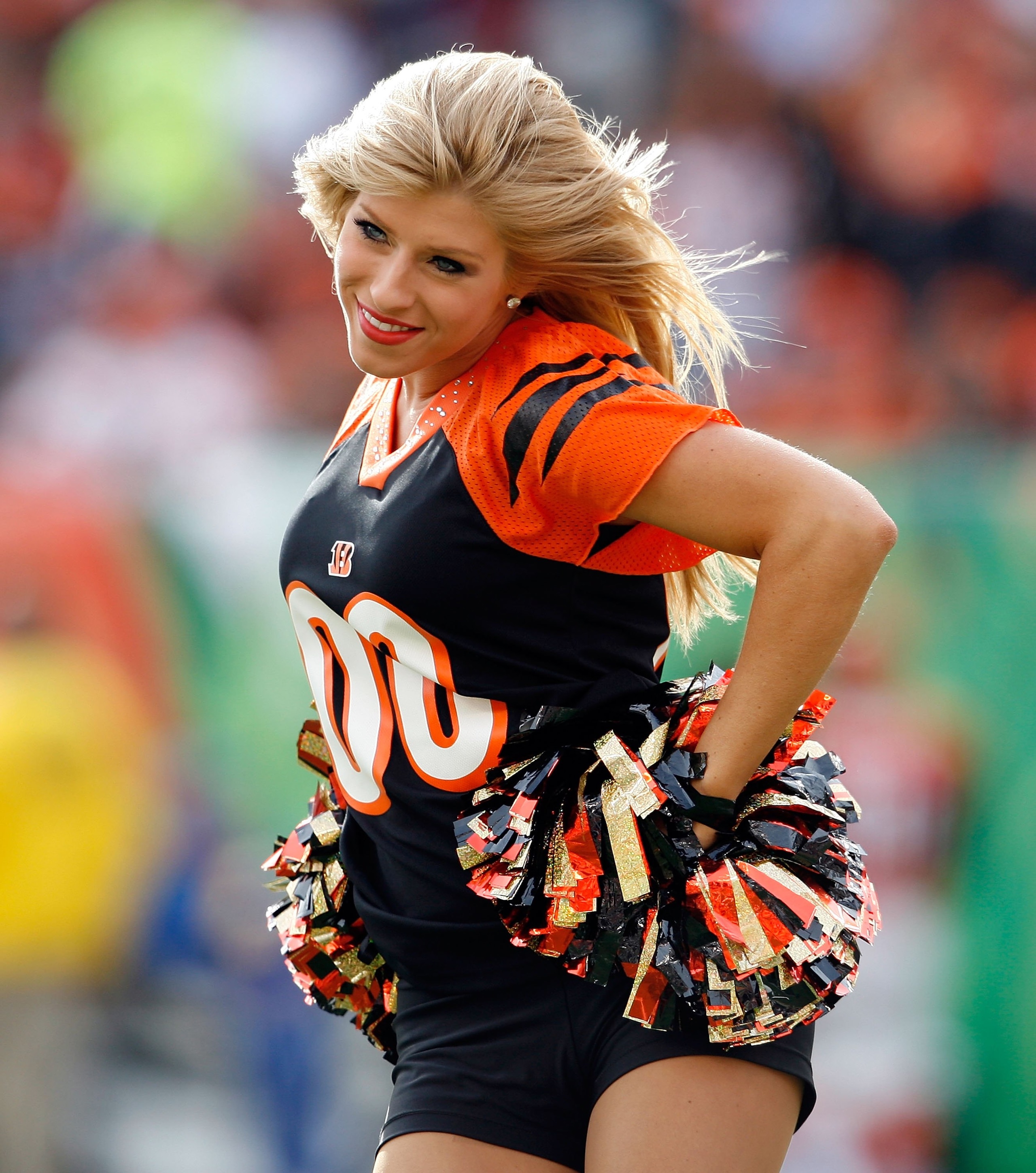 CINCINNATI - NOVEMBER 29:  A Cincinnati Bengals cheerleader performs during the NFL game against the Cleveland Browns at Paul Brown Stadium on November 29, 2009 in Cincinnati, Ohio.  (Photo by Andy Lyons/Getty Images)