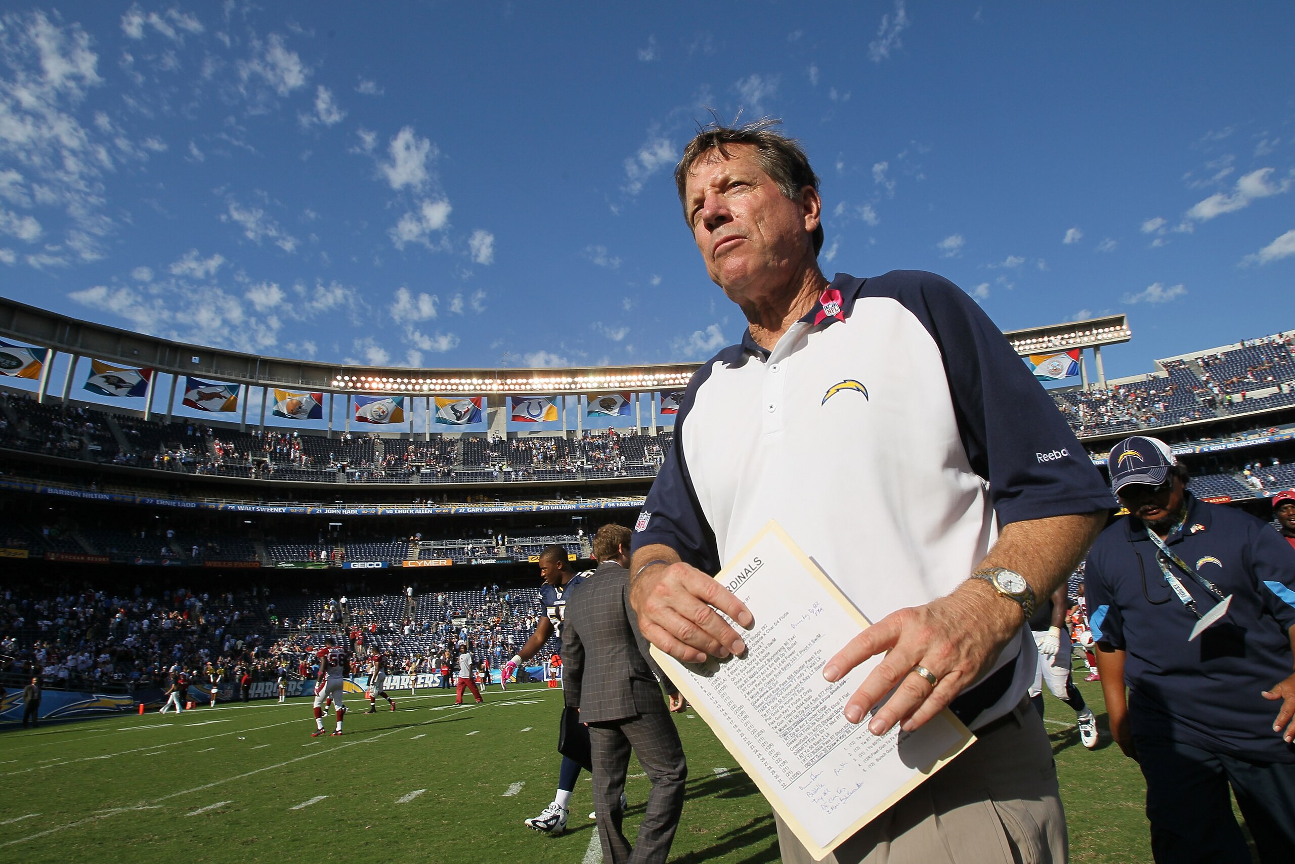SAN DIEGO - OCTOBER 03:  Head coach Norv Turner of the San Diego Chargers walks off the field after the game against the Arizona Cardinals at Qualcomm Stadium on October 3, 2010 in San Diego, California.  (Photo by Stephen Dunn/Getty Images)