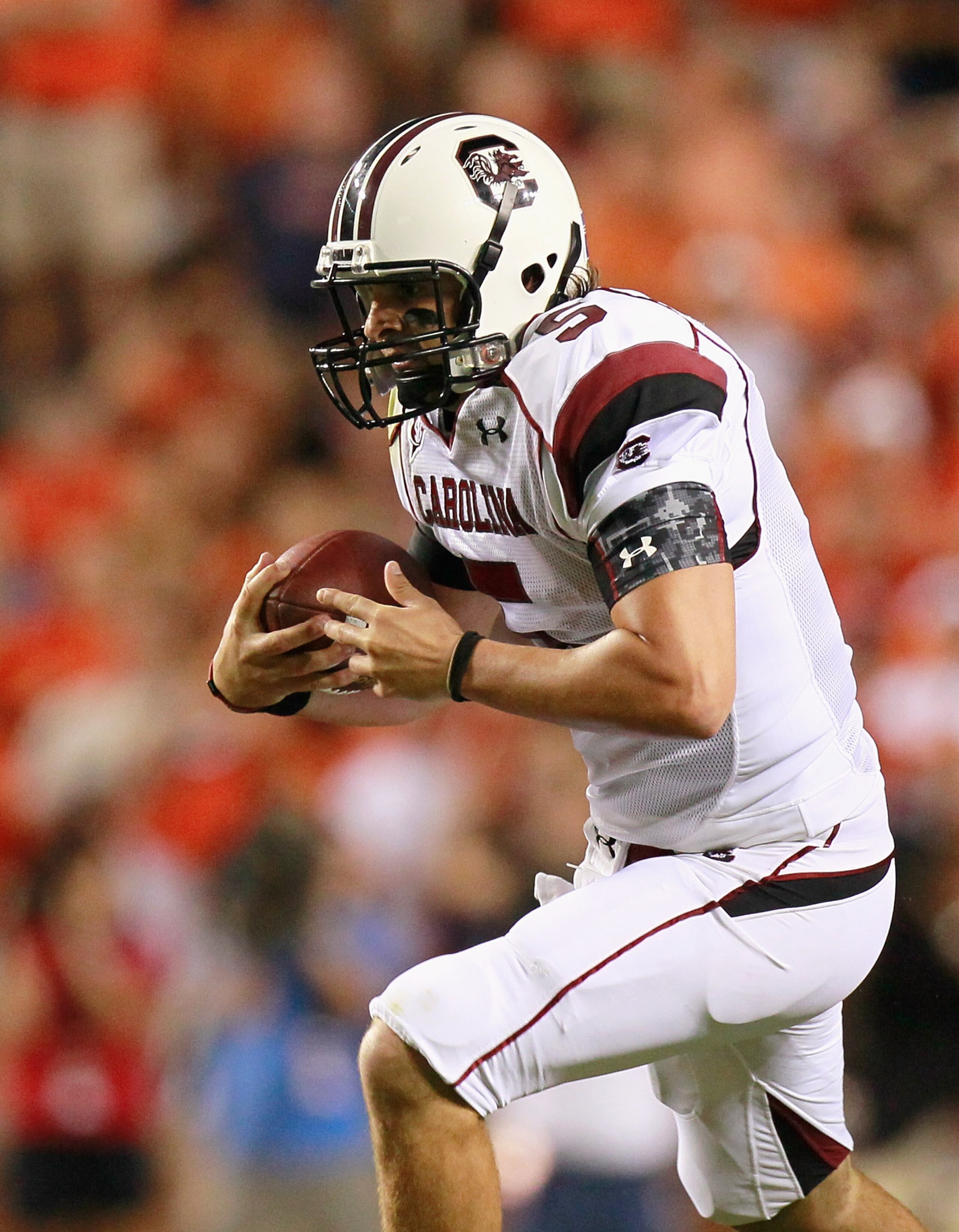 AUBURN, AL - SEPTEMBER 25:  Quarterback Stephen Garcia #5 of the South Carolina Gamecocks against the Auburn Tigers at Jordan-Hare Stadium on September 25, 2010 in Auburn, Alabama.  (Photo by Kevin C. Cox/Getty Images)