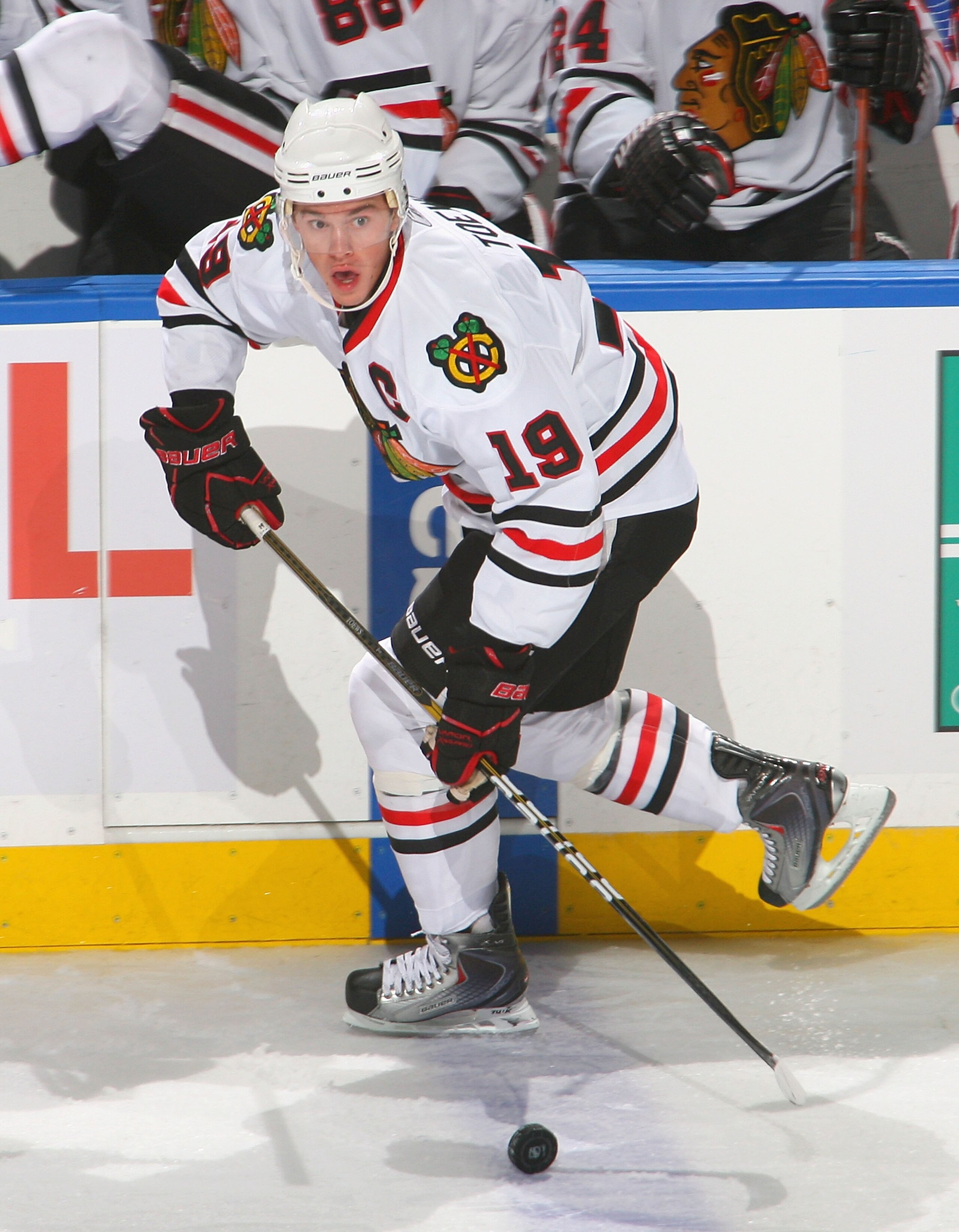 BUFFALO, NY - OCTOBER 11: Jonathan Toews #19 of the Chicago Blackhawks skates against the Buffalo Sabres  at HSBC Arena on October 11, 2010 in Buffalo, New York. Chicago won 4-3.  (Photo by Rick Stewart/Getty Images)