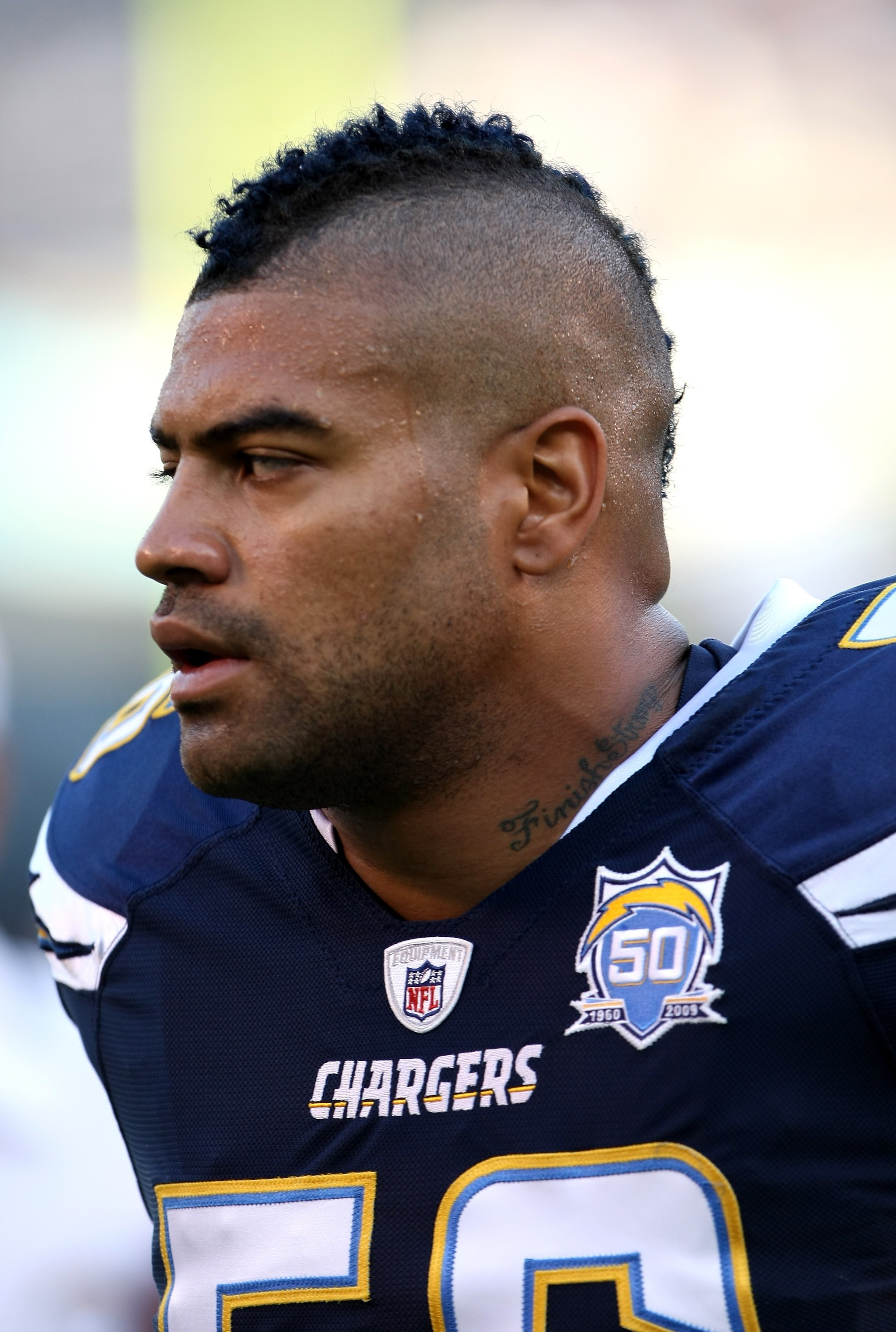 LOS ANGELES, CA - SEPTEMBER 05: Linebacker Shawne Merriman #56 of the San Diego Chargers warms up for the game with the San Francisco 49ers on September 4, 2009 at Qualcomm Stadium in San Diego, California. The Chargers won 26-7. (Photo by Stephen Dunn/ LOS ANGELES, CA - SEPTEMBER 05: Linebacker Shawne Merriman #56 of the San Diego Chargers warms up for the game with the San Francisco 49ers on September 4, 2009 at Qualcomm Stadium in San Diego, California. The Chargers won 26-7. (Photo by Stephen Dunn/