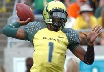 Oregon may be No. 1, but those uniforms are anything but top-notch