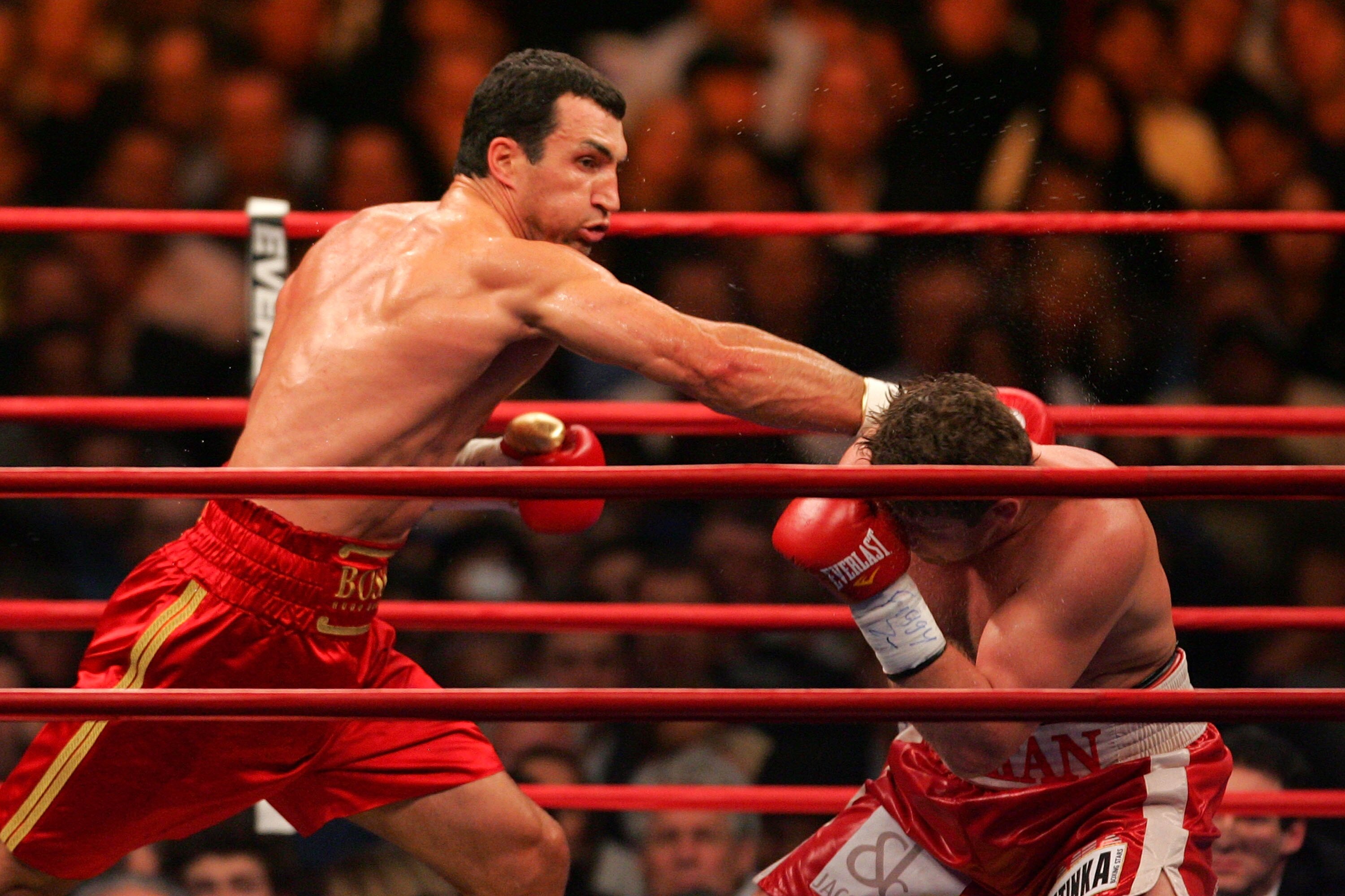 NEW YORK - FEBRUARY 23:  Wladimir Klitschko (L) of Ukraine throws a right to the head of Sultan Ibragimov (R) of Russia during their WBO and IBF/IBO Unification Heavyweight World Championship bout on February 23, 2008 at Madison Square Garden in New York 