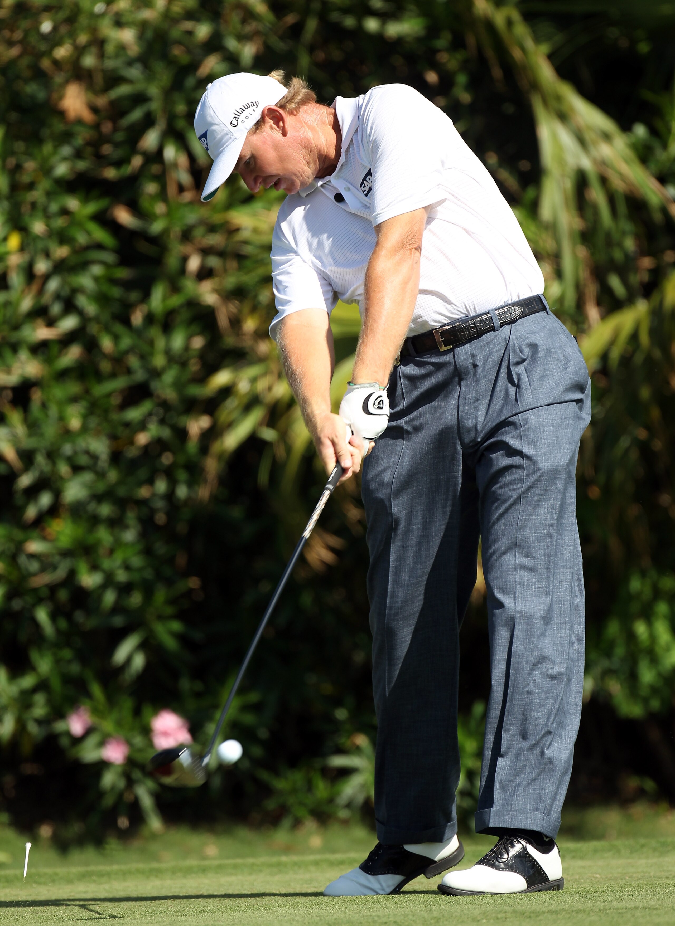SOUTHAMPTON, BERMUDA - OCTOBER 19: Ernie Els of South Africa on the 6th tee during the first round of the 2010 PGA Grand Slam of Golf at The Port Royal Golf Course on October 19, 2010 in Southampton, Bermuda. (Photo by Ross Kinnaird/Getty Images) SOUTHAMPTON, BERMUDA - OCTOBER 19: Ernie Els of South Africa on the 6th tee during the first round of the 2010 PGA Grand Slam of Golf at The Port Royal Golf Course on October 19, 2010 in Southampton, Bermuda. (Photo by Ross Kinnaird/Getty Images)