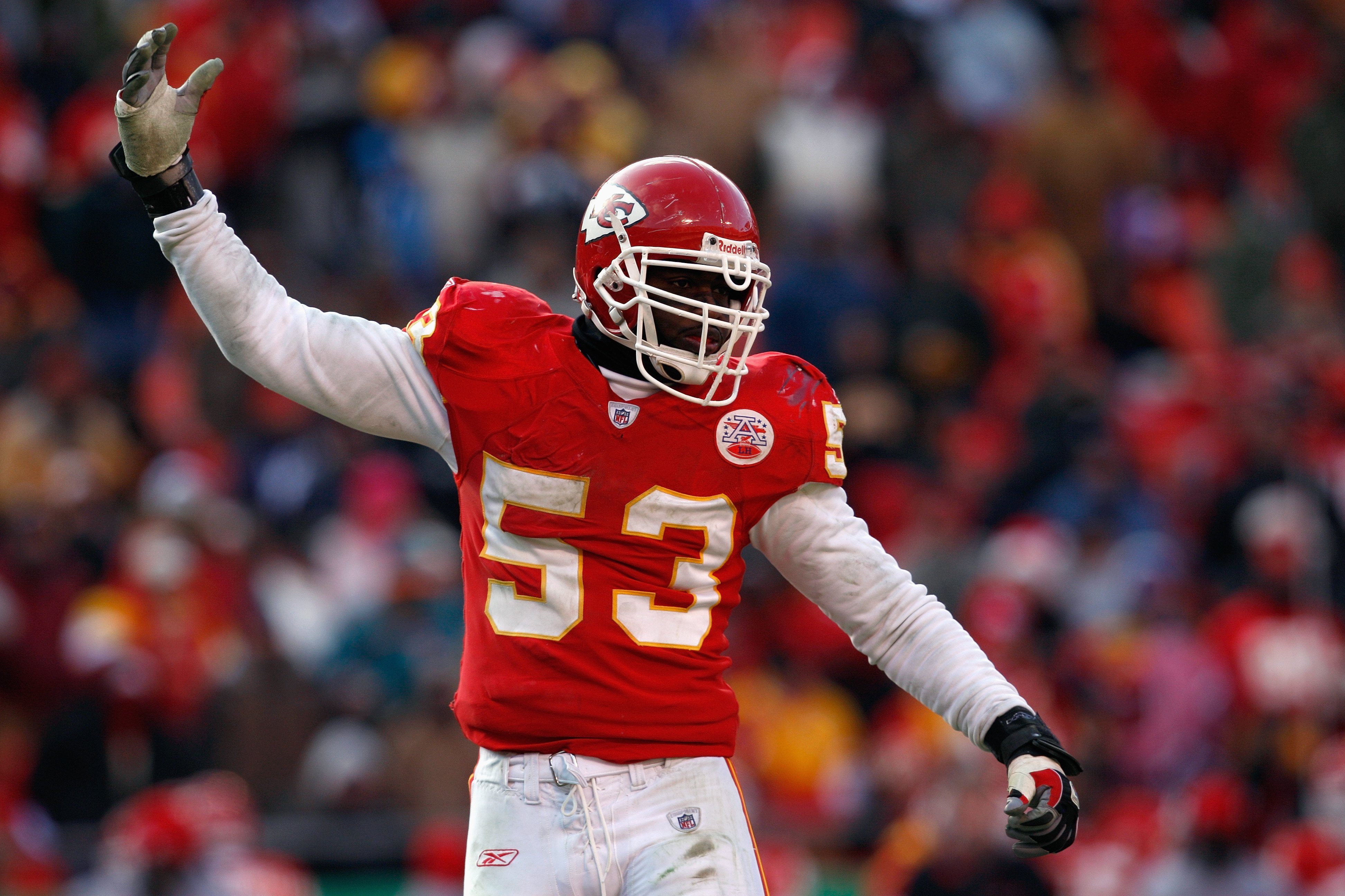KANSAS CITY, MO - DECEMBER 21:  Demorrio Williams #53 of the Kansas City Chiefs celebrates during the game against the Miami Dolphins on December 21, 2008 at Arrowhead Stadium in Kansas City, Missouri. (Photo by Jamie Squire/Getty Images)