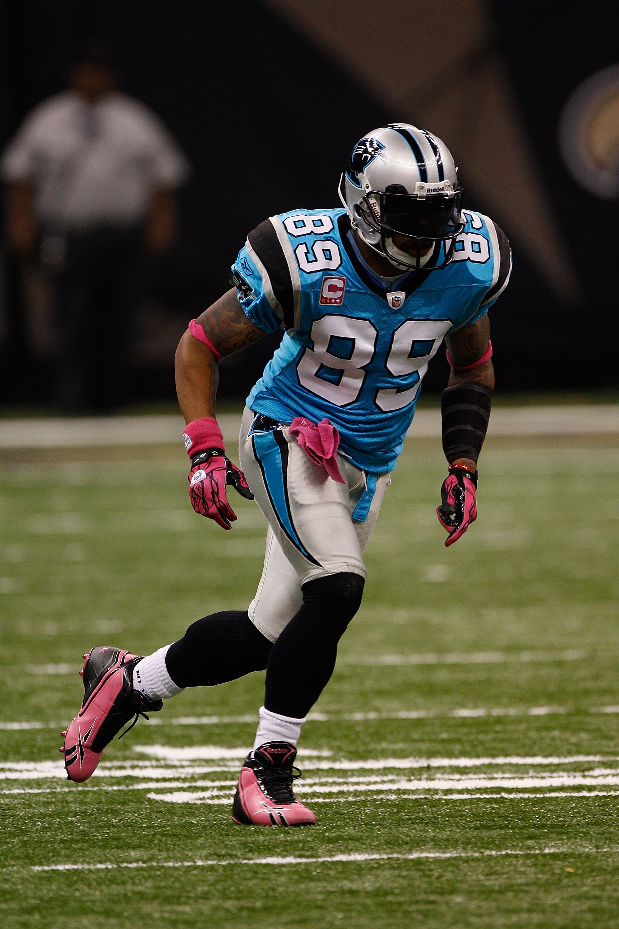NEW ORLEANS - OCTOBER 03:  Steve Smith #89 of the Carolina Panthers in action during the game against the New Orleans Saints at the Louisiana Superdome on October 3, 2010 in New Orleans, Louisiana.  (Photo by Chris Graythen/Getty Images)