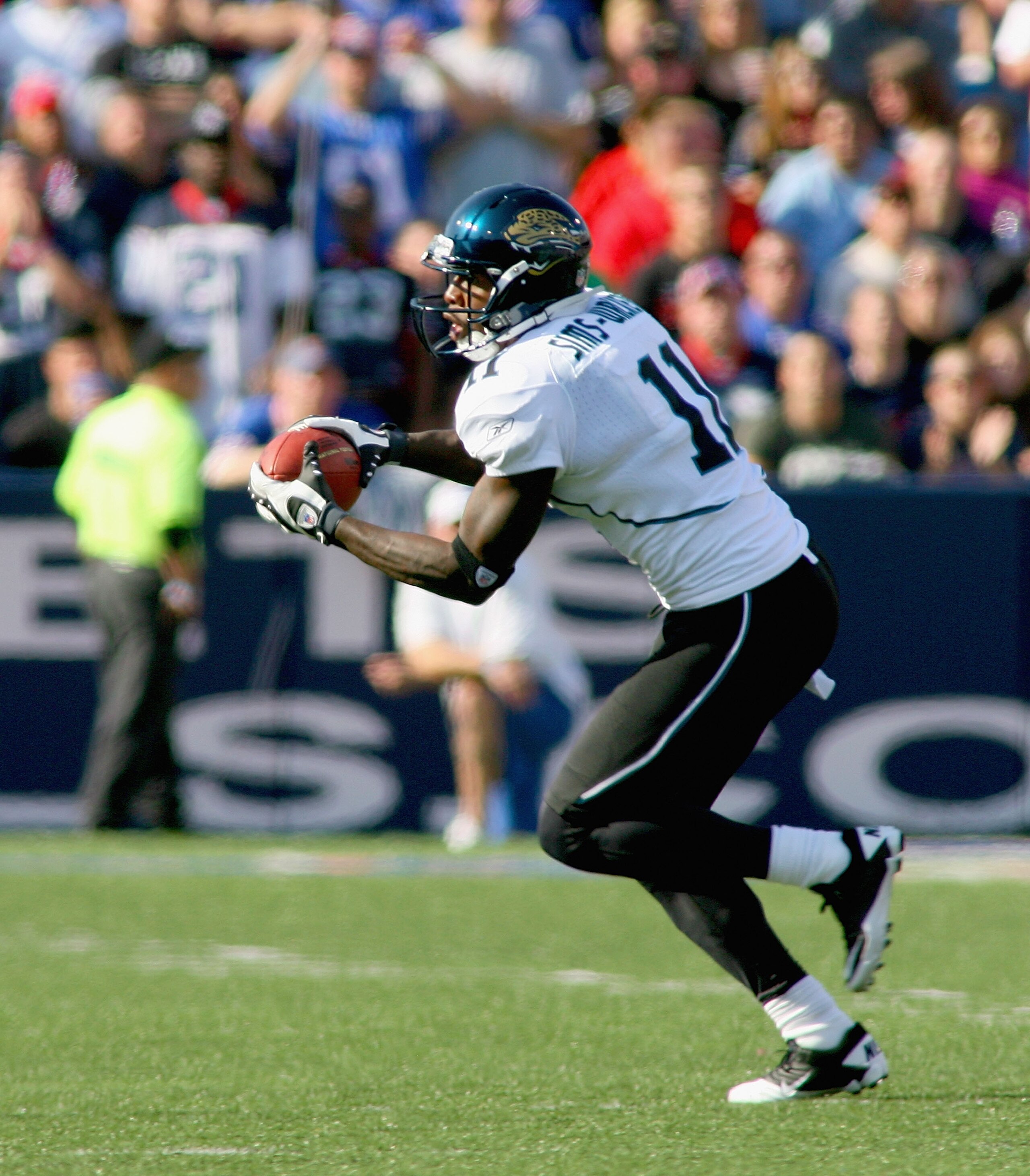 ORCHARD PARK, NY - OCTOBER 10: Mike Sims-Walker #11 of the Jacksonville Jaguars make a catch against the Buffalo Bills at Ralph Wilson Stadium on October 10, 2010 in Orchard Park, New York. Jacksonville won 36-26. (Photo by Rick Stewart/Getty Images)