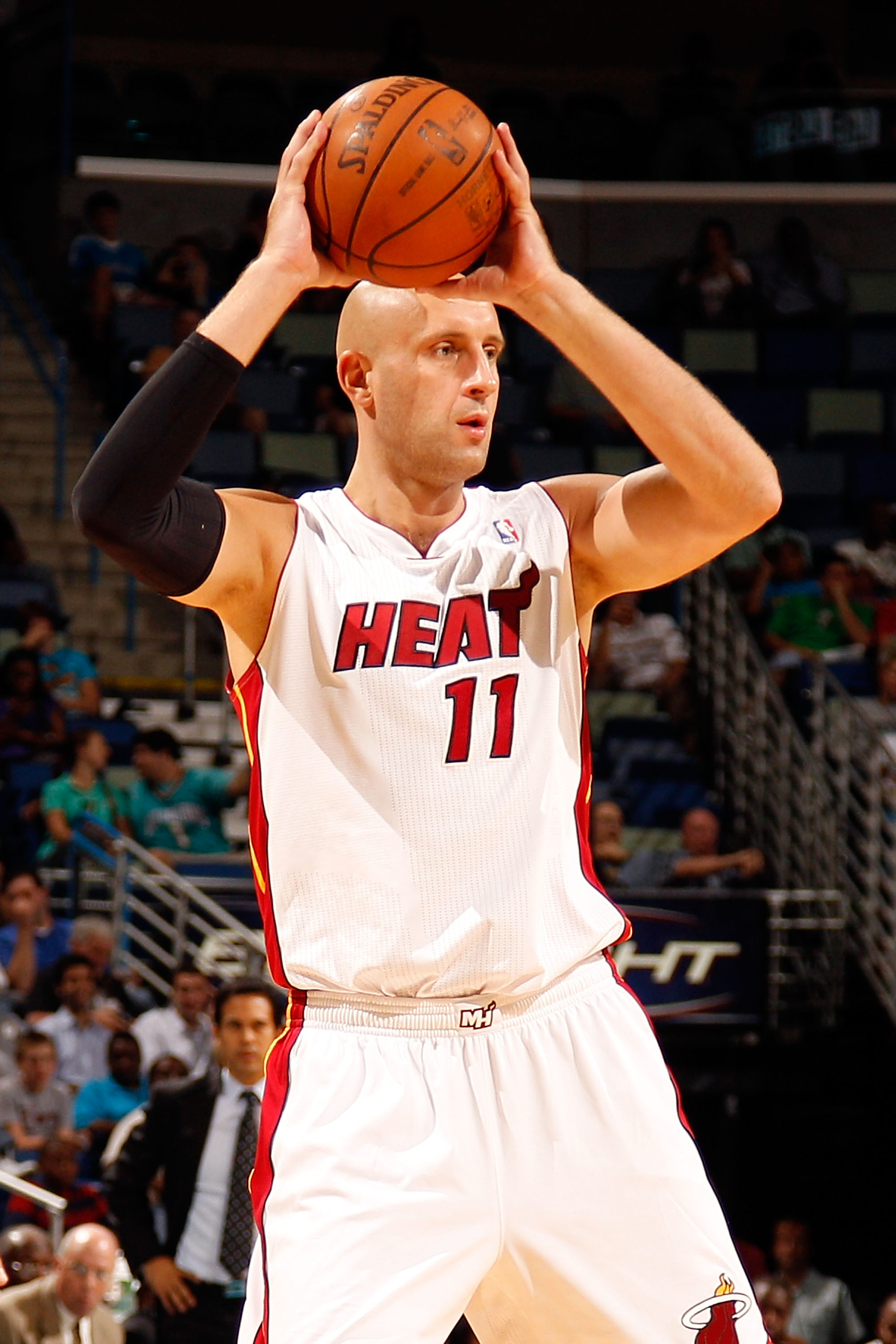 NEW ORLEANS - OCTOBER 13:  Zydrunas Ilgauskas #11 of the Miami Heat looks to pass the ball against the New Orleans Hornets at the New Orleans Arena on October 13, 2010 in New Orleans, Louisiana.  NOTE TO USER: User expressly acknowledges and agrees that,