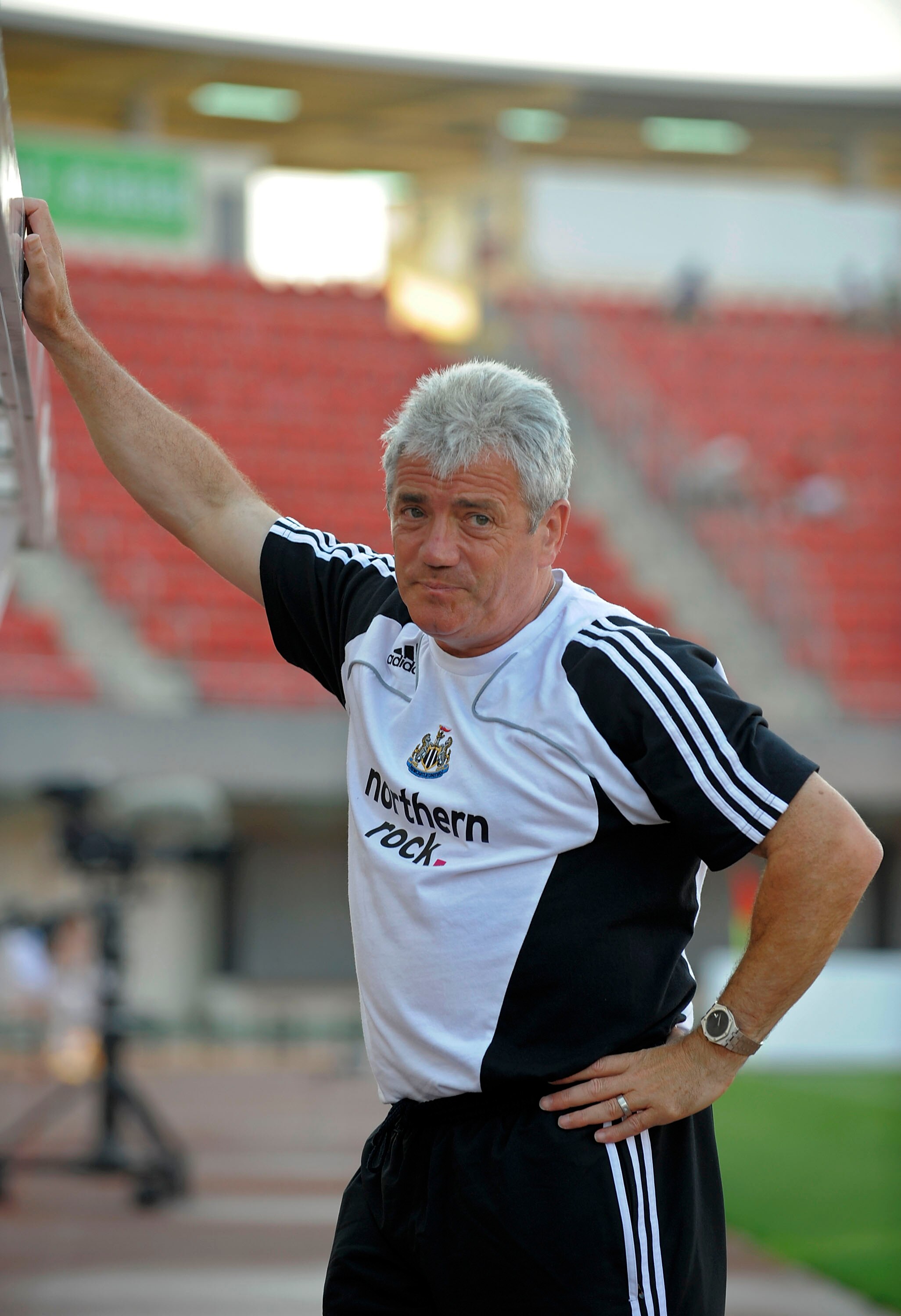 PALMA DE MALLORCA, SPAIN - AUGUST 01:  Newcastle United manager Kevin Keegan watches his side warm-up before the pre-season friendly match between Hertha Berlin and Newcastle United at the Ono stadium on August 1, 2008 in Palma de Mallorca, Spain.  (Photo