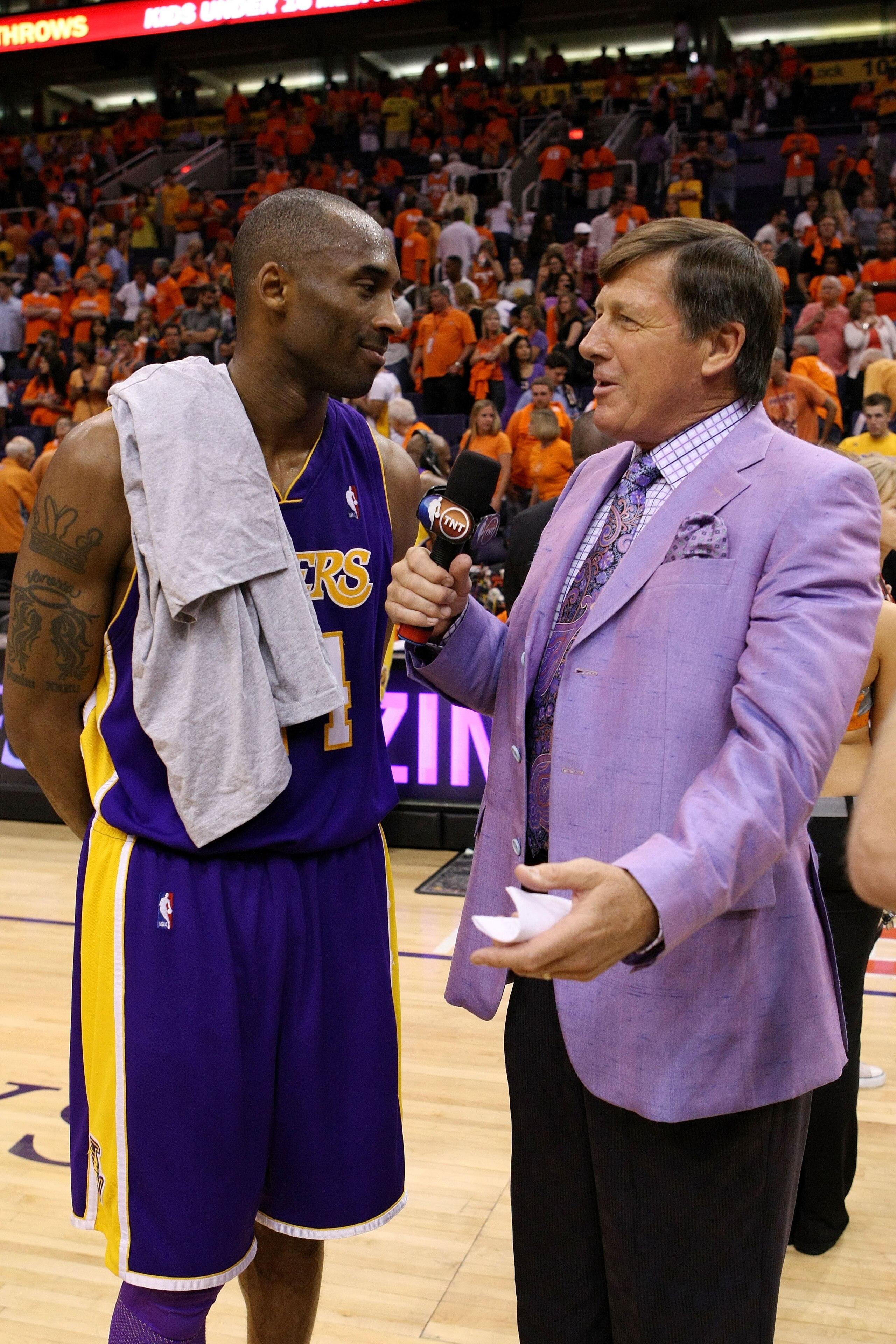 PHOENIX - MAY 29:  Kobe Bryant #24 of the Los Angeles Lakers is interviewed by Craig Sager after defeating the Phoenix Suns 111-103 in Game Six of the Western Conference Finals during the 2010 NBA Playoffs at US Airways Center on May 29, 2010 in Phoenix, 