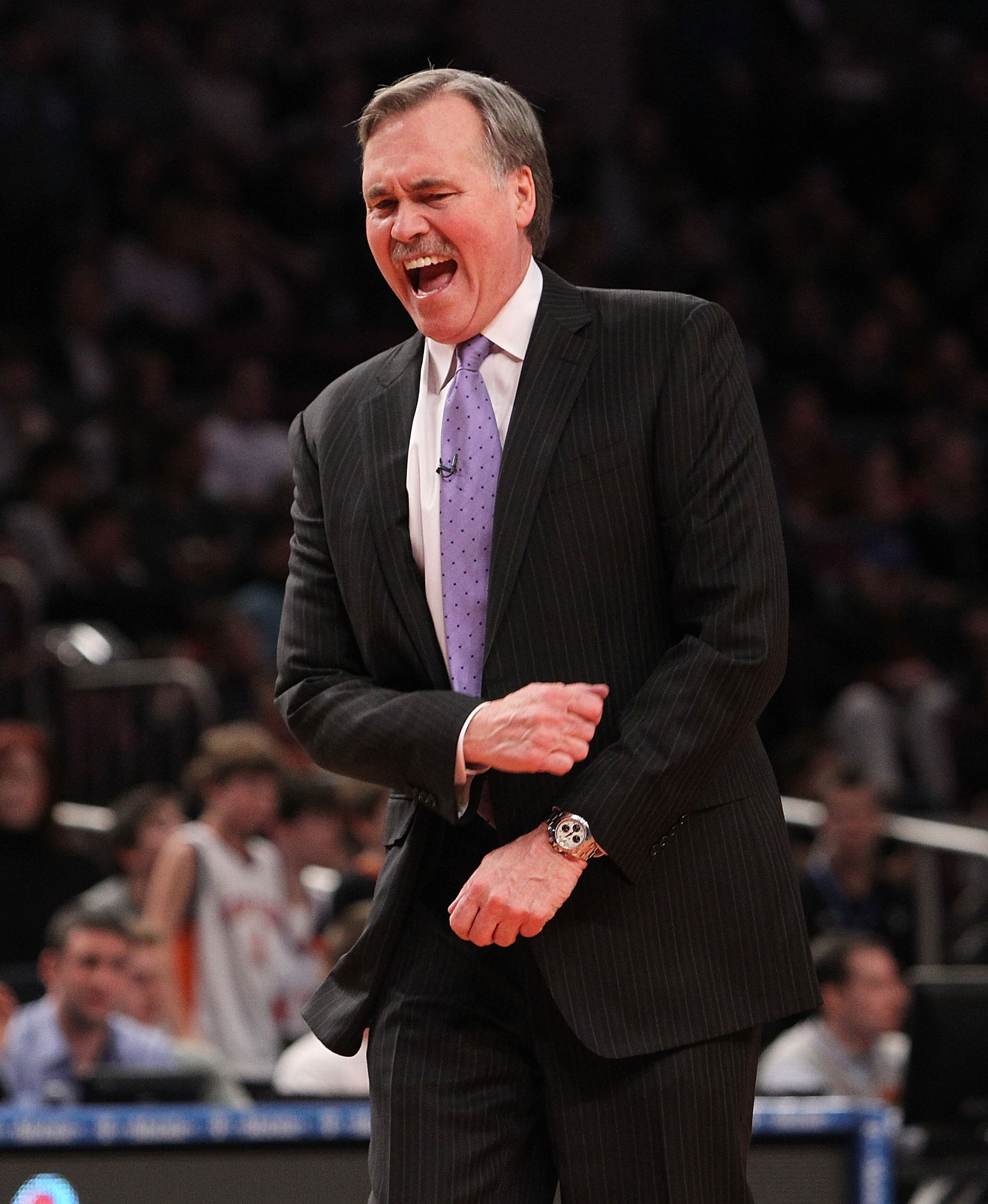 NEW YORK - FEBRUARY 20:  Head coach of the New York Knicks, Mike D'Antoni reacts against the Oklahoma City Thunder at Madison Square Garden on February 20, 2010 in New York, New York. NOTE TO USER: User expressly acknowledges and agrees that, by downloadi