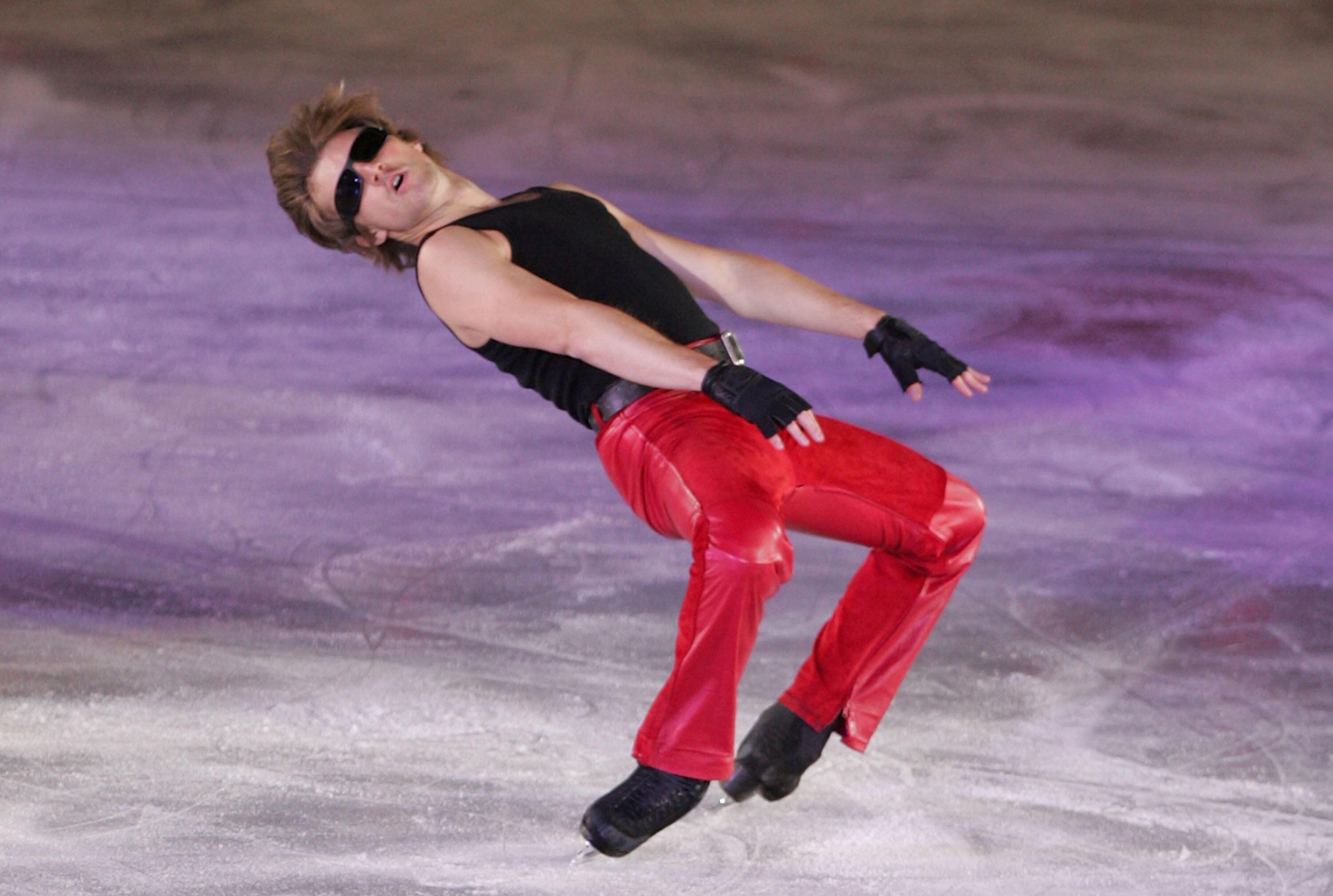 SEOUL, SOUTH KOREA - APRIL 16:  Ilia Kulik of Russia performs during Festa on Ice 2010 at Olympic gymnasium on April 16, 2010 in Seoul, South Korea.  (Photo by Chung Sung-Jun/Getty Images)