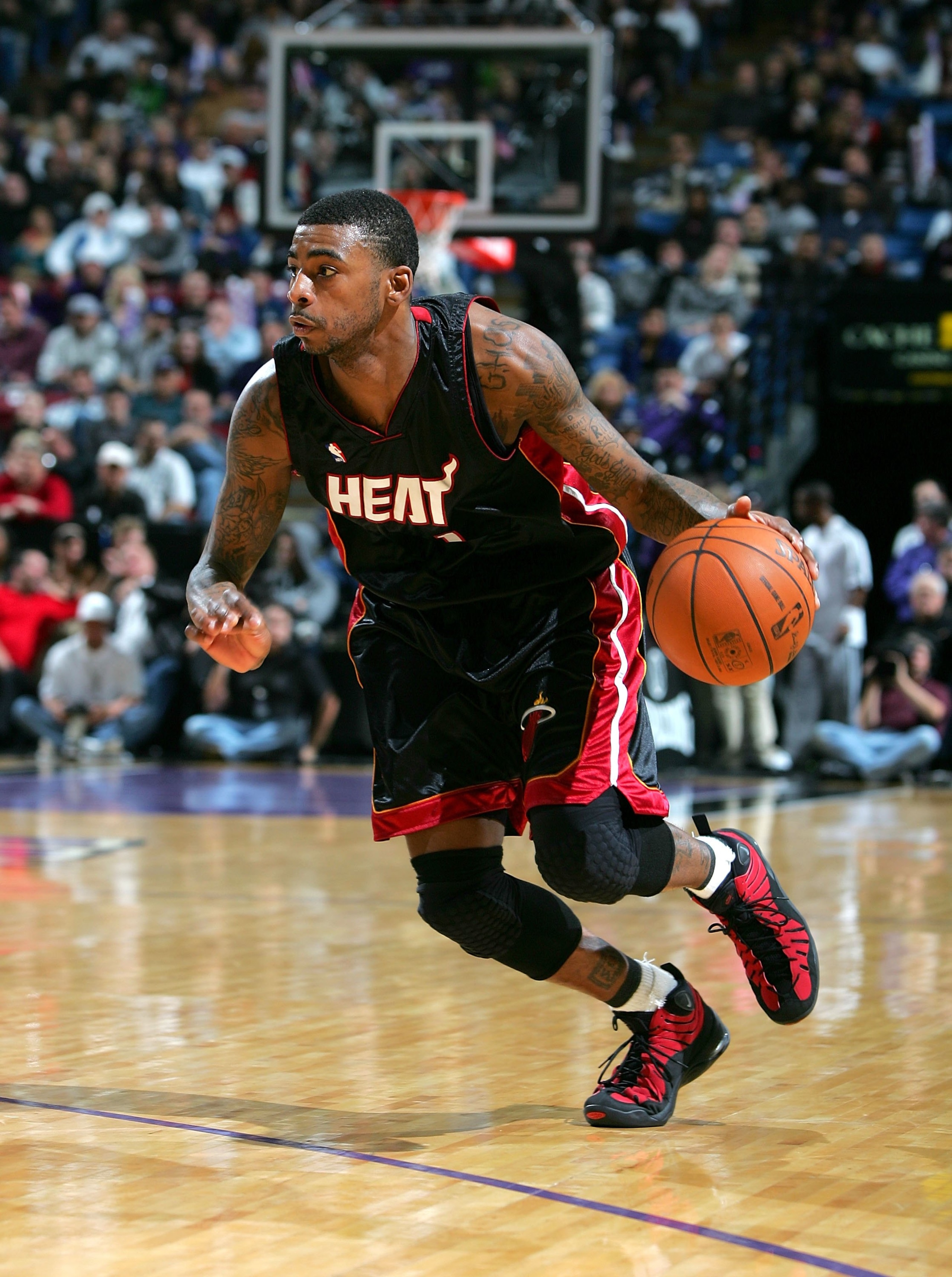 SACRAMENTO, CA - DECEMBER 06:  Dorell Wright #1 of the Miami Heat in action during their game against the Sacramento Kings at ARCO Arena on December 6, 2009 in Sacramento, California.  NOTE TO USER: User expressly acknowledges and agrees that, by download