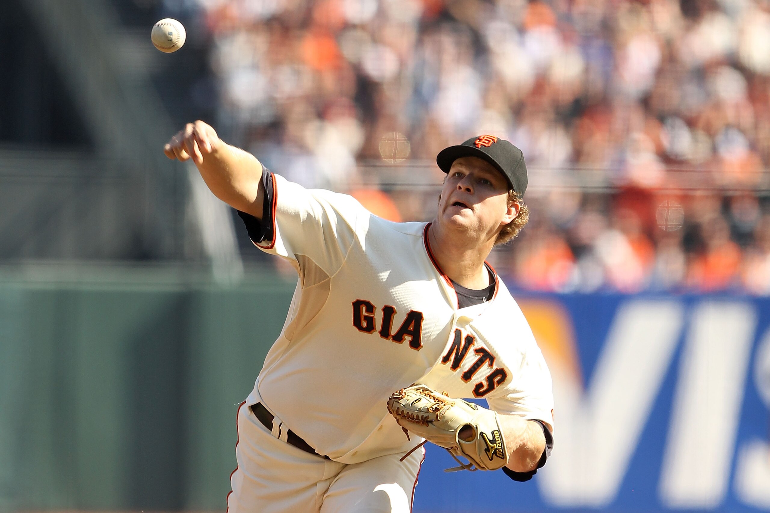 SAN FRANCISCO - OCTOBER 19:  Matt Cain #18 of the San Francisco Giants pitches in the first inning against the Philadelphia Phillies in Game Three of the NLCS during the 2010 MLB Playoffs at AT&T Park on October 19, 2010 in San Francisco, California.  (Ph