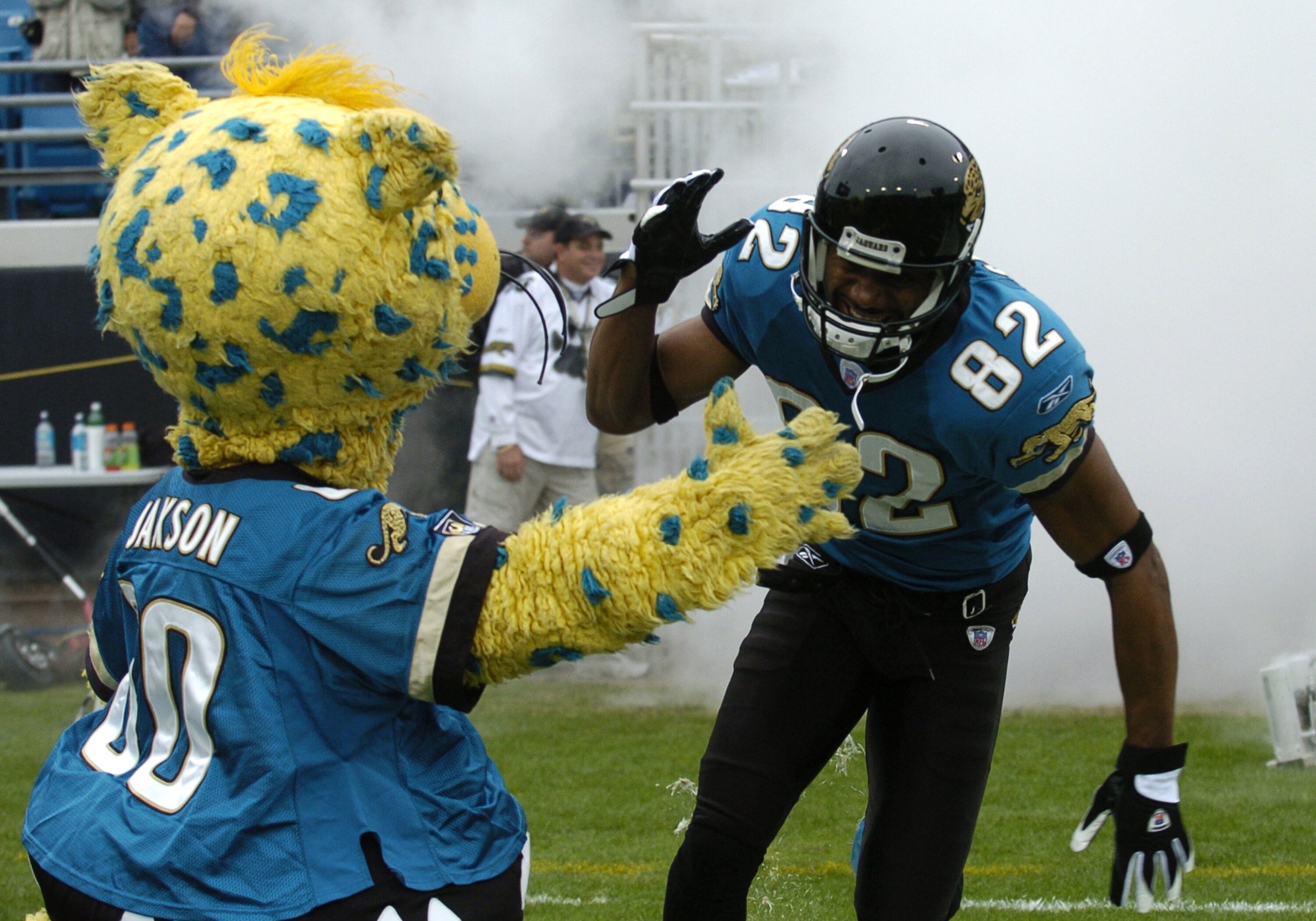 Jacksonville Jaguars wide receiver Jimmy Smith enters the field before play  against the Indianapolis Colts  December 11, 2005 in Jacksonville.  The Colts defeated the Jaguars 26 - 18 to remain undefeated.  (Photo by Al Messerschmidt/Getty Images)
