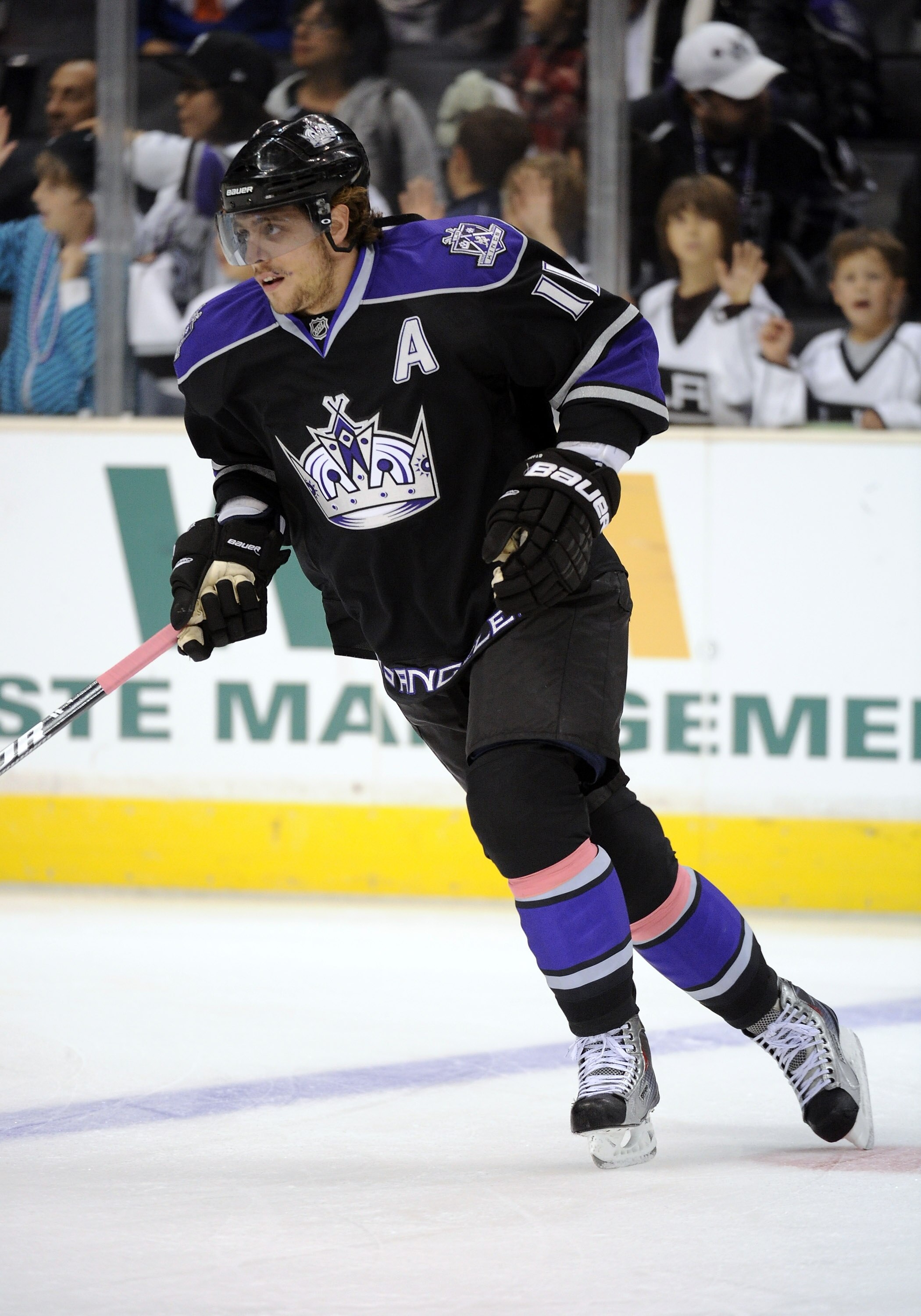 LOS ANGELES, CA - OCTOBER 15:  Anze Kopitar #11 of the Los Angeles Kings warms up against the Vancouver Canucks at the Staples Center on October 15, 2010 in Los Angeles, California.  (Photo by Harry How/Getty Images)