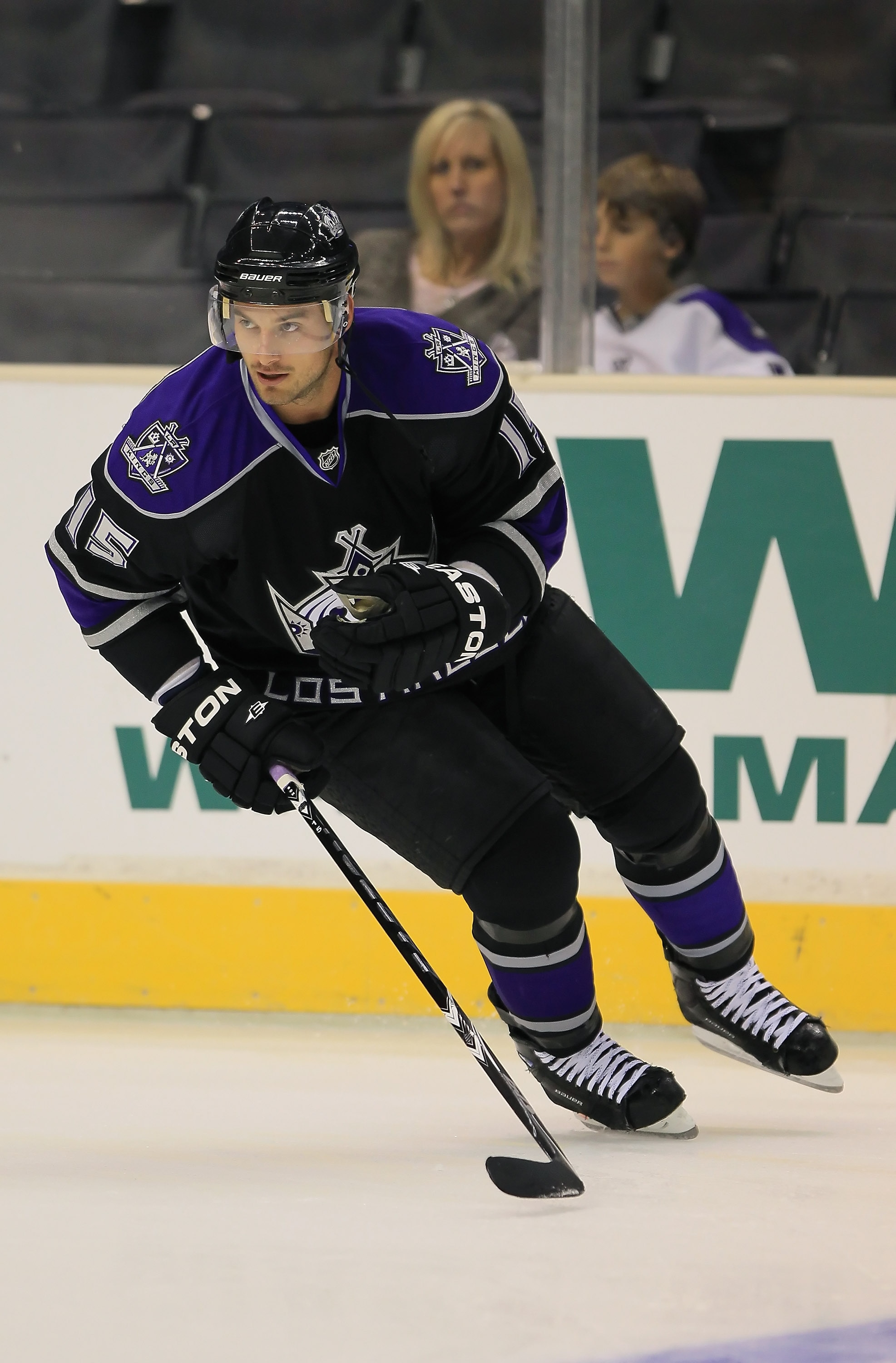 LOS ANGELES, CA - SEPTEMBER 28:  Brad Richardson #15 of the Los Angeles Kings skates prior to the start of the game against the Anaheim Ducks at Staples Center on September 28, 2010 in Los Angeles, California.  (Photo by Jeff Gross/Getty Images)