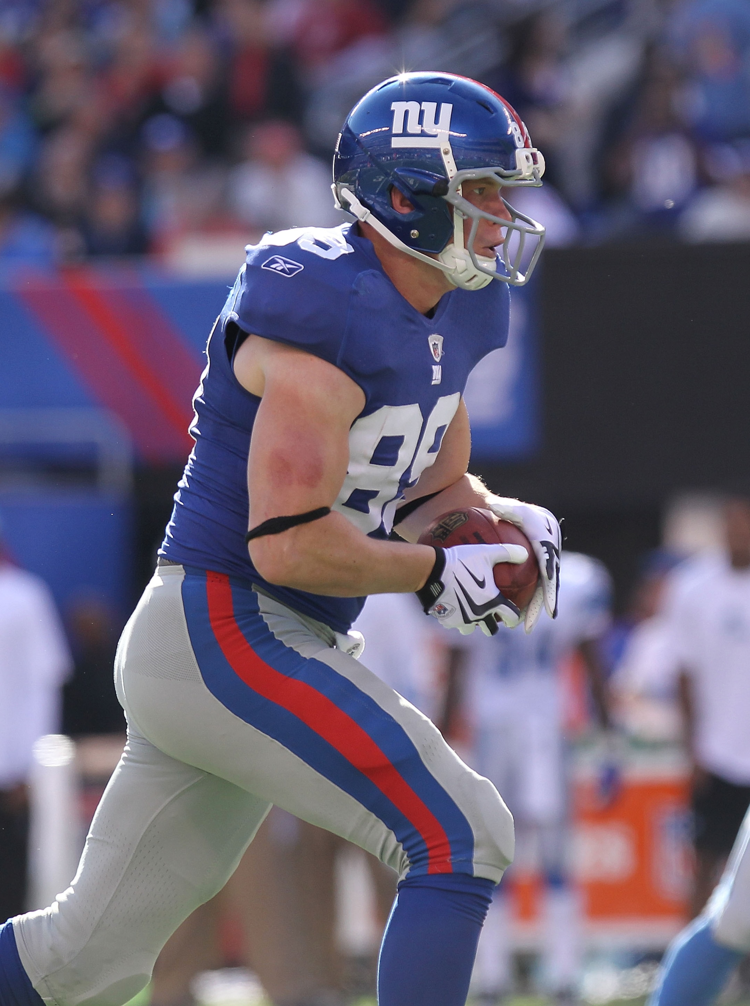 EAST RUTHERFORD, NJ - OCTOBER 17:  Kevin Boss #89 of the New York Giants against the Detroit Lions at New Meadowlands Stadium on October 17, 2010 in East Rutherford, New Jersey.  (Photo by Nick Laham/Getty Images)