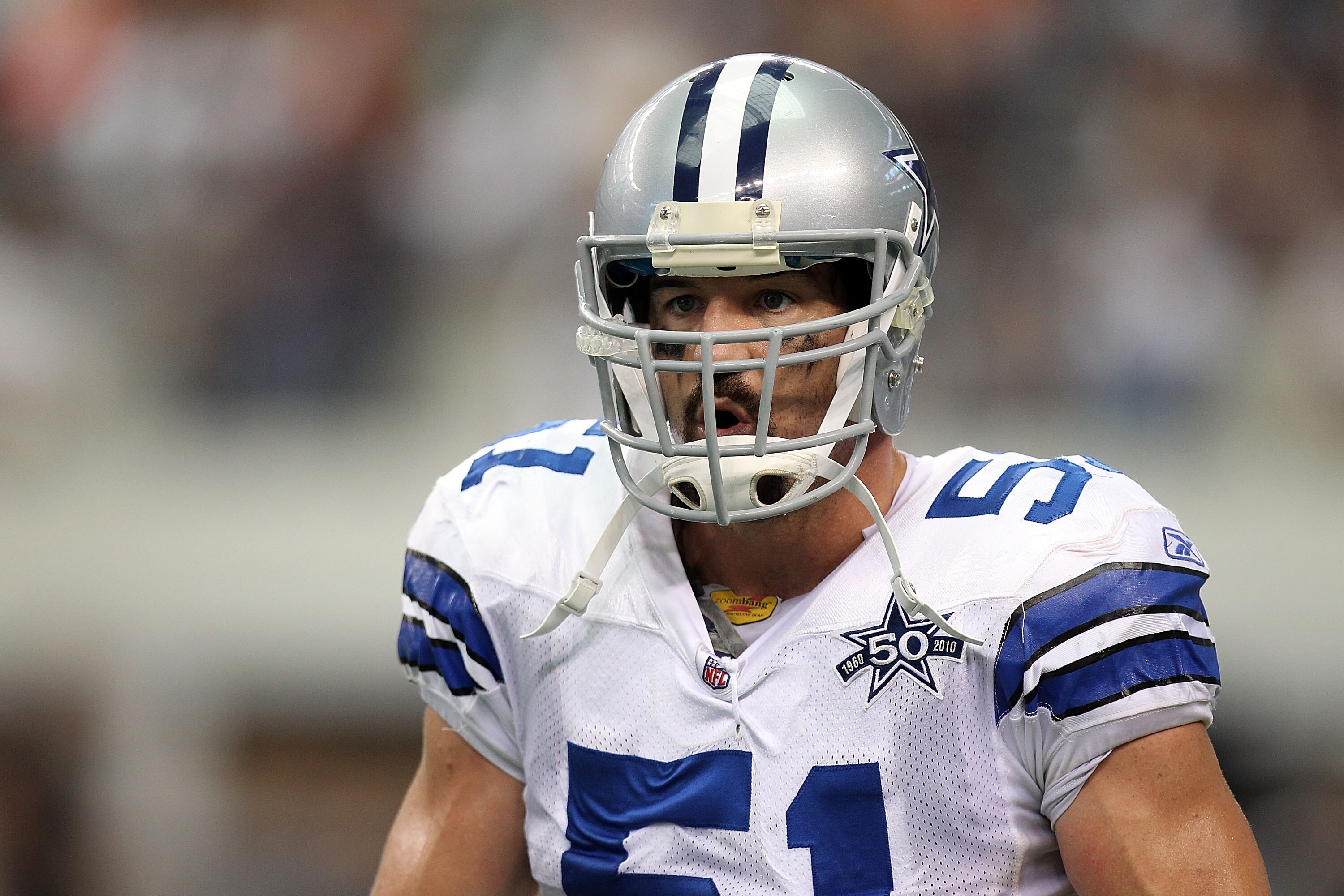 ARLINGTON, TX - SEPTEMBER 19:  Linebacker Keith Brooking #51 of the Dallas Cowboys at Cowboys Stadium on September 19, 2010 in Arlington, Texas.  (Photo by Ronald Martinez/Getty Images)