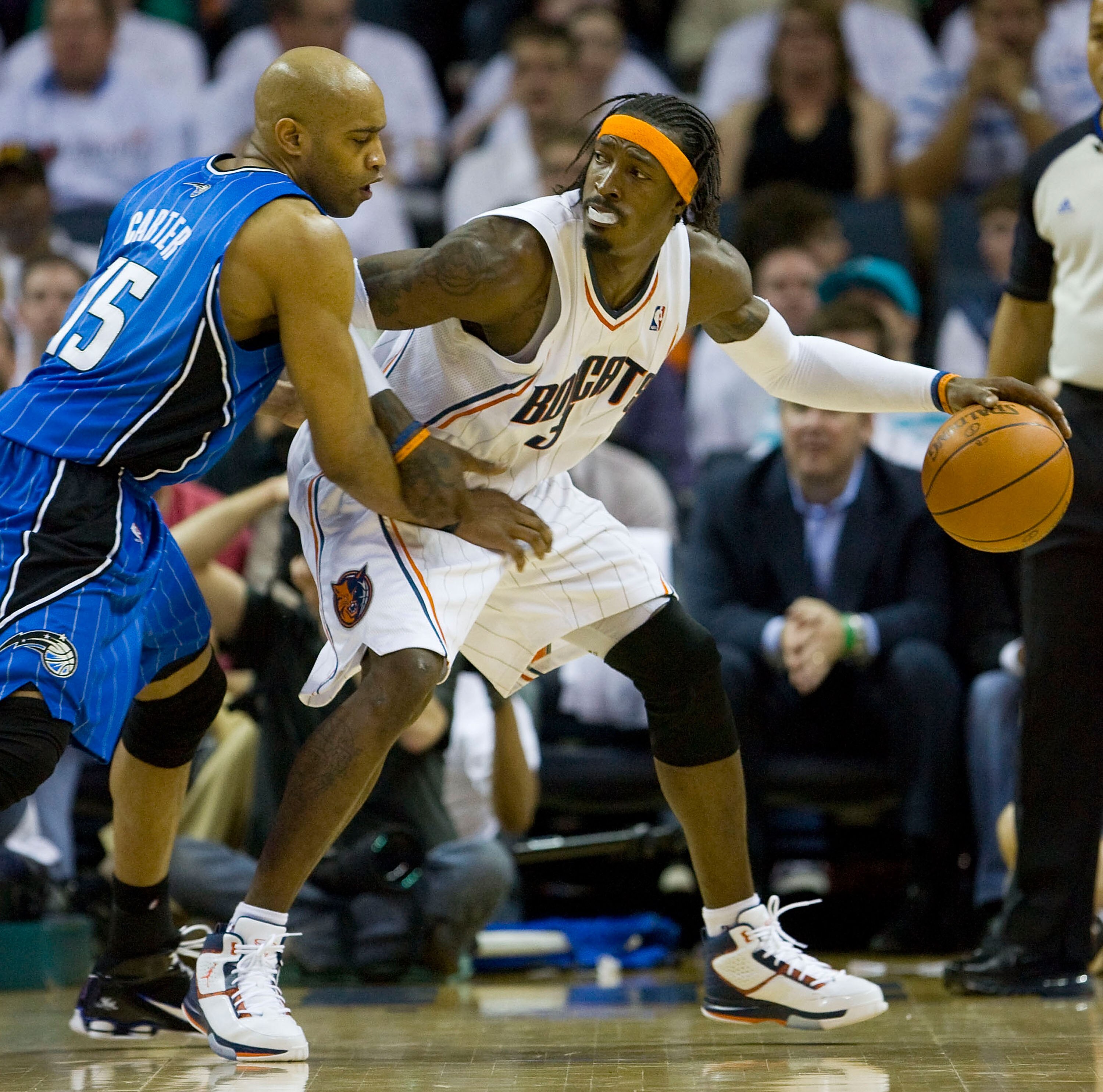 CHARLOTTE, NC - APRIL 26:  Gerald Wallace #3 of the Charlotte Bobcats tries to back down Vince Carter #15 of the Orlando Magic in Game Four of the Eastern Conference Quarterfinals during the 2010 NBA Playoffs at Time Warner Cable Arena on April 26, 2010 i
