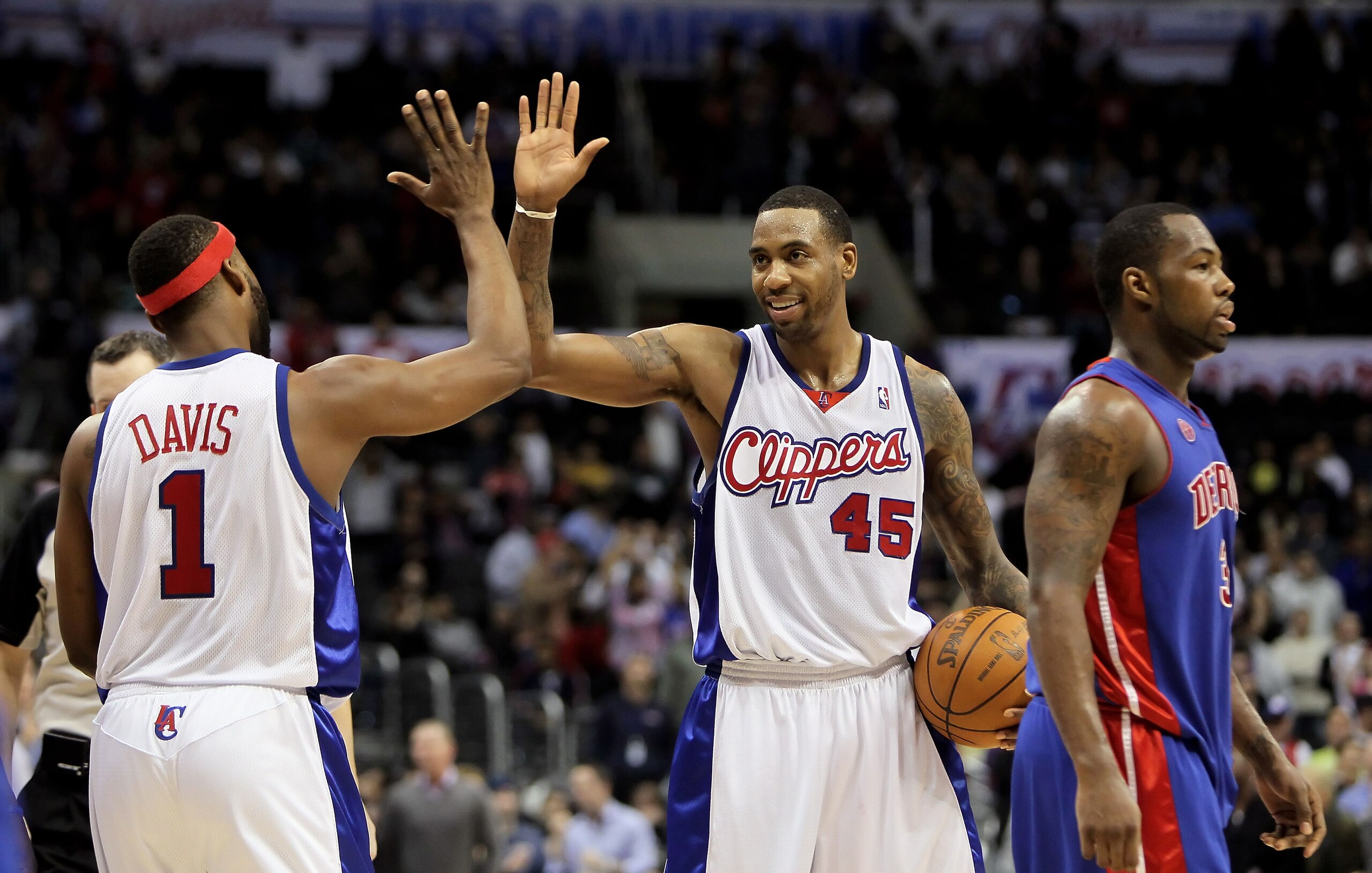 LOS ANGELES, CA - FEBRUARY 24:  Rasual Butler #45 of the Los Angeles Clippers is congratulated by Baron Davis #1 after scoring a basket in the closing minutes of the second half against the Detroit Pistons at Staples Center on February 24, 2010 in Los Ang