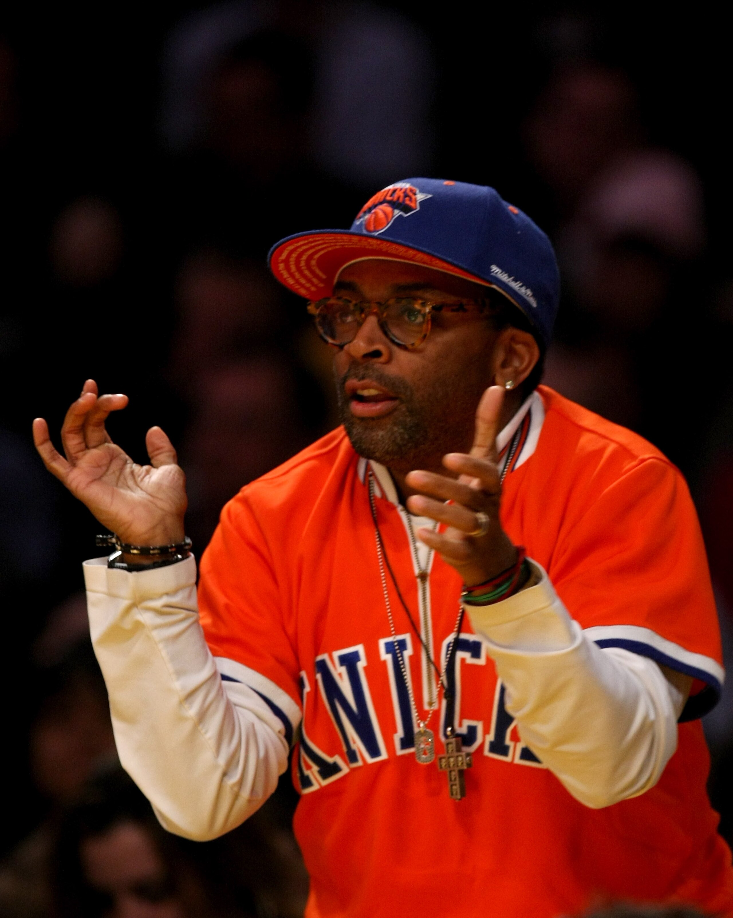 LOS ANGELES, CA - DECEMBER 16: Director Spike Lee applauds a Knicks basket during the game between the Los Angeles Lakers and the New York Knicks at Staples Center December 16, 2008 in Los Angeles, California.   NOTE TO USER: User expressly acknowledges a