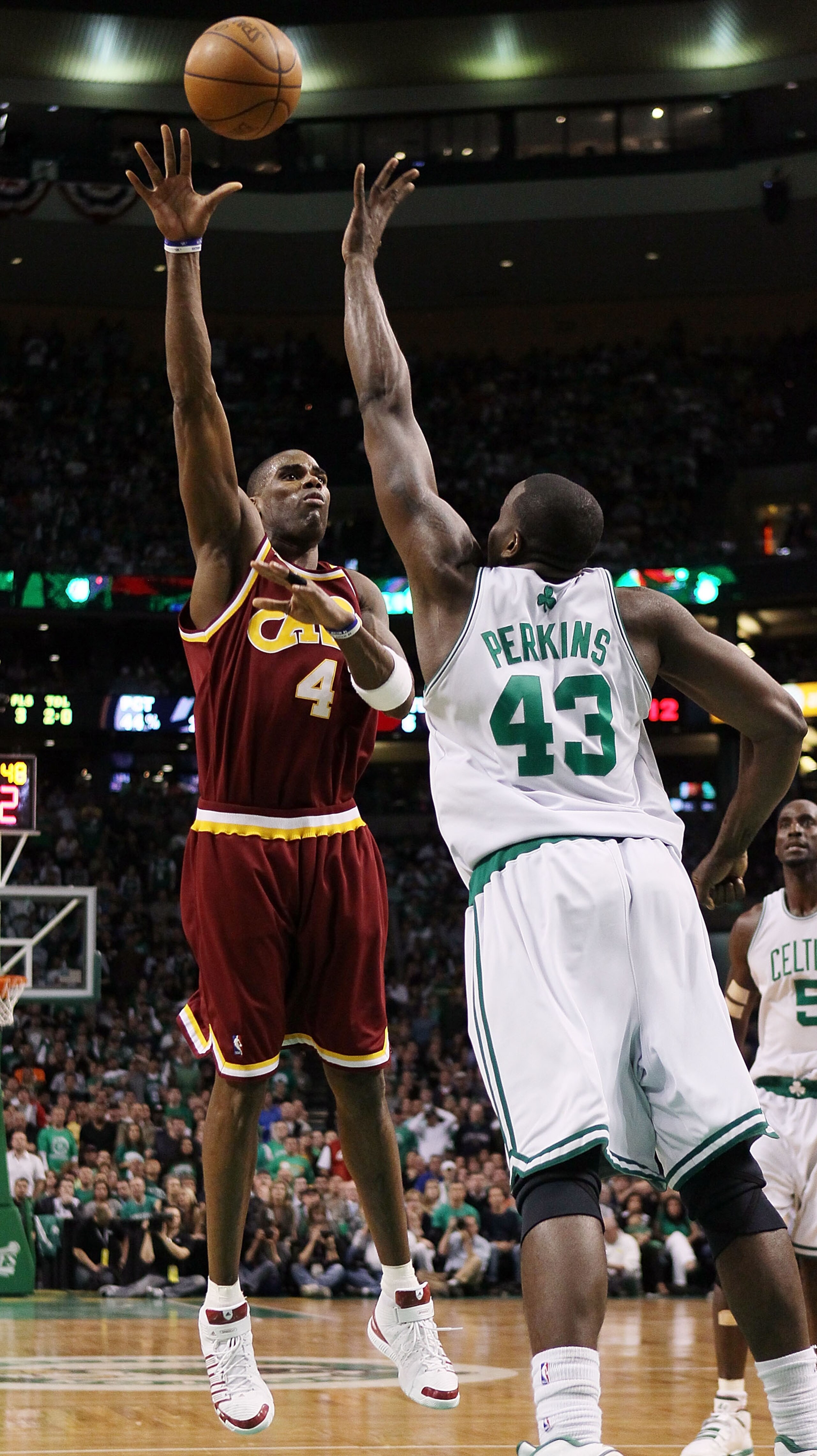 BOSTON - MAY 09:  Antawn Jamison #4 of the Cleveland Cavaliers takes a shot as Kendrick Perkins #43 of the Boston Celtics defends during Game Four of the Eastern Conference Semifinals of the 2010 NBA playoffs at TD Garden on May 9, 2010 in Boston, Massach