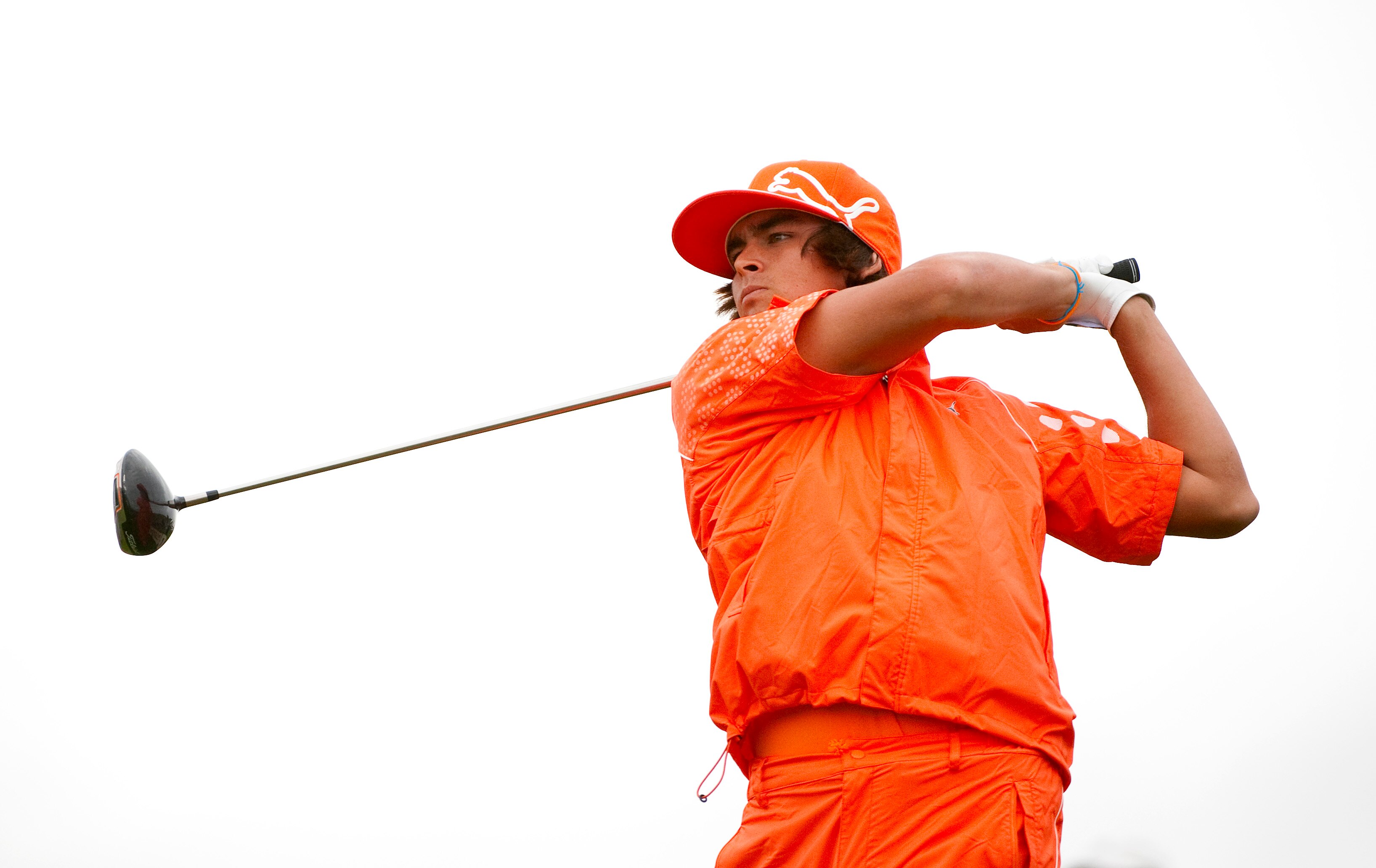 SAN MARTIN, CA - OCTOBER 17:  Rickie Fowler makes a tee shot on the 17th hole during the final round of the Frys.com Open at the CordeValle Golf Club on October 17, 2010 in San Martin, California.  (Photo by Robert Laberge/Getty Images)